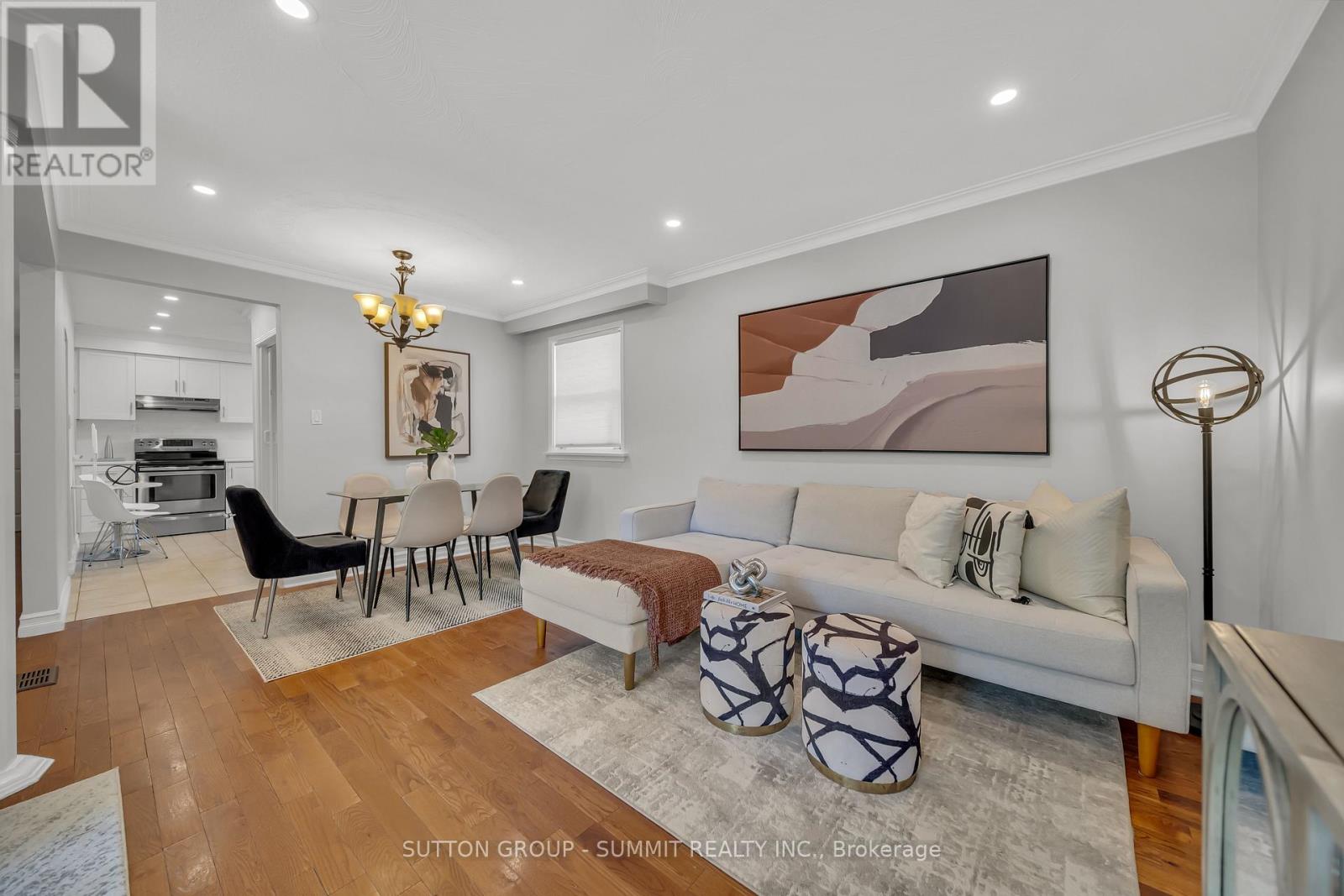 465 Seaton Drive, Oakville, Ontario  L6L 3Y3 - Photo 12 - W12406630