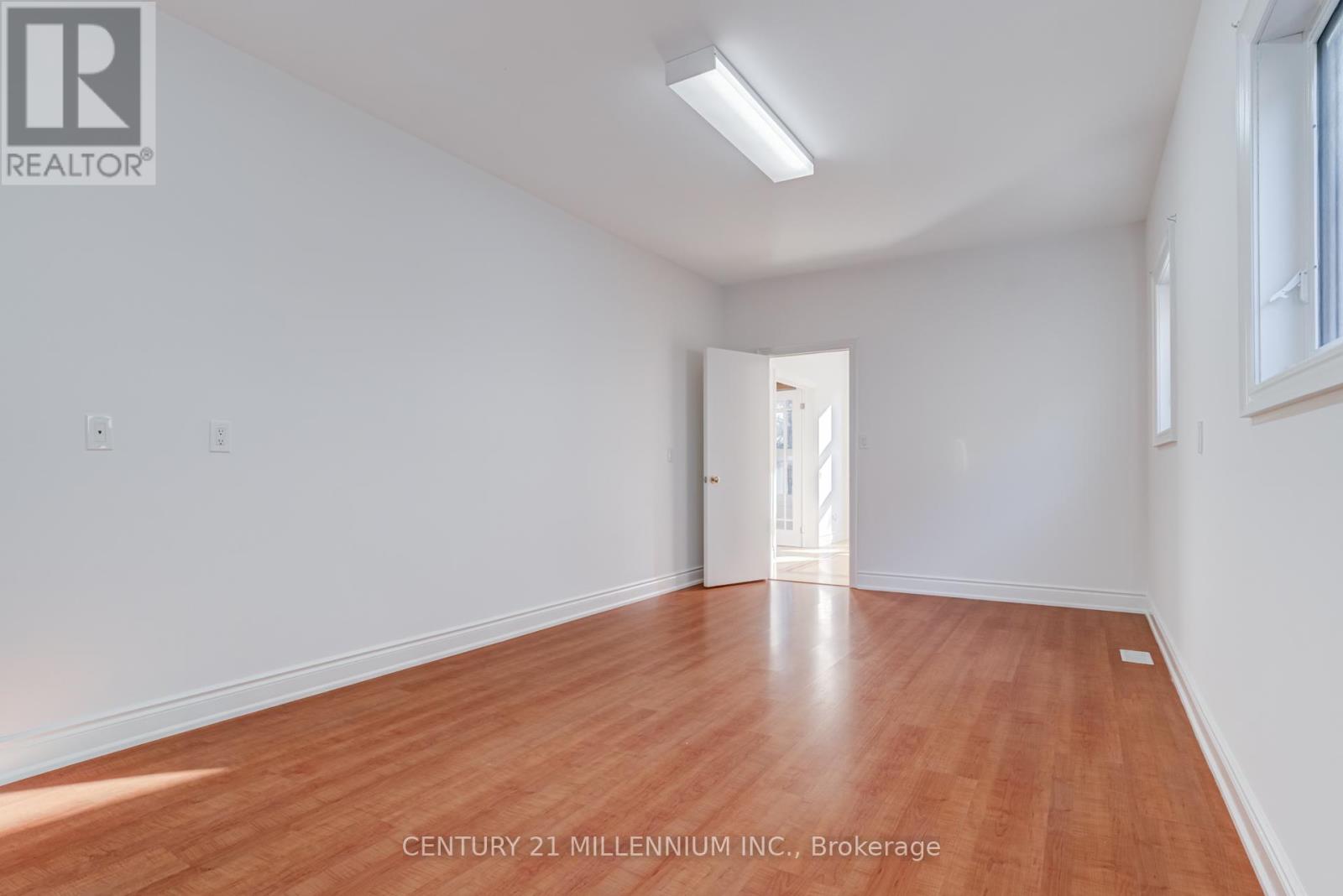 5230 Creditview Road, Mississauga, Ontario  L6W 2B3 - Photo 14 - W12406639