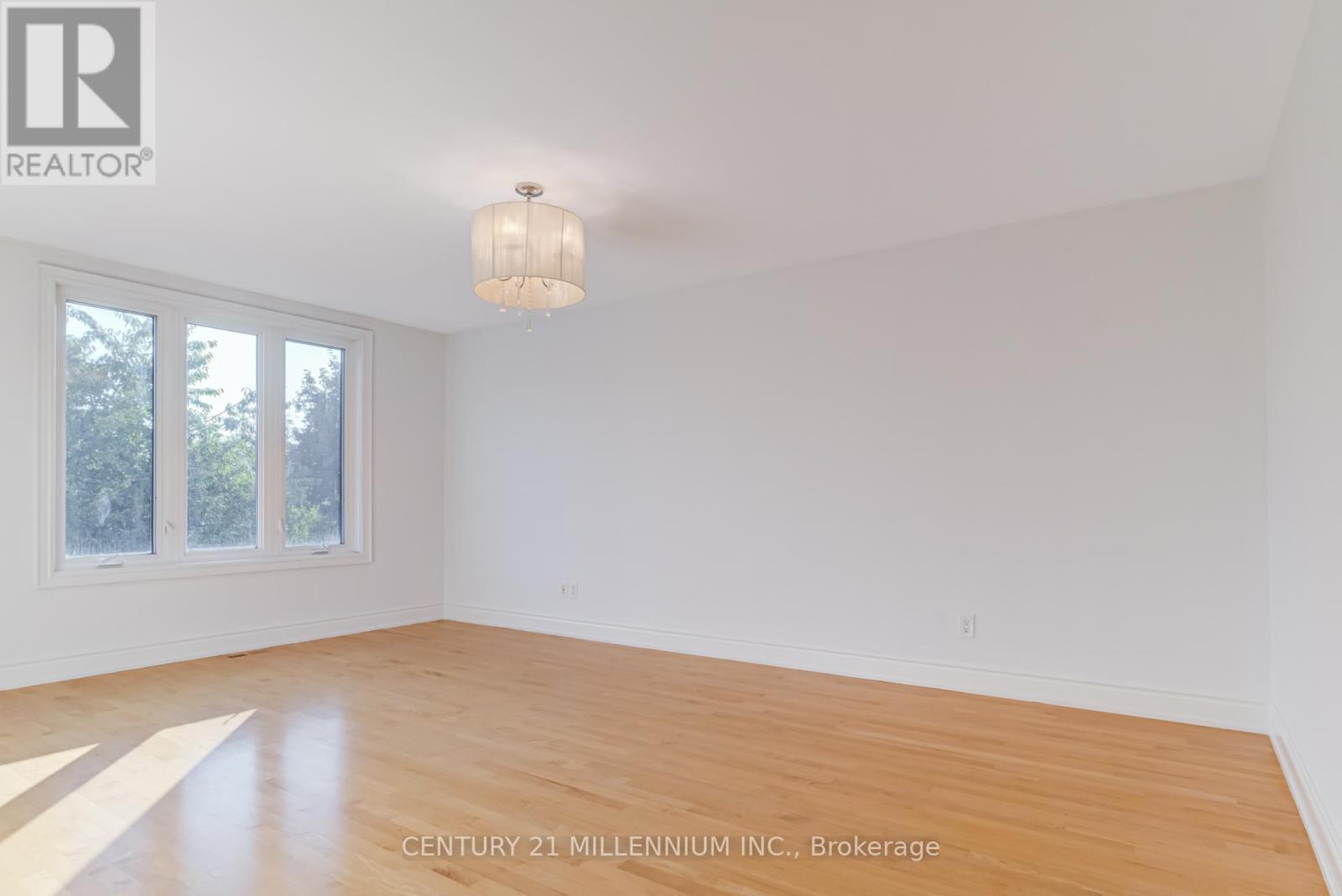 5230 Creditview Road, Mississauga, Ontario  L6W 2B3 - Photo 19 - W12406639