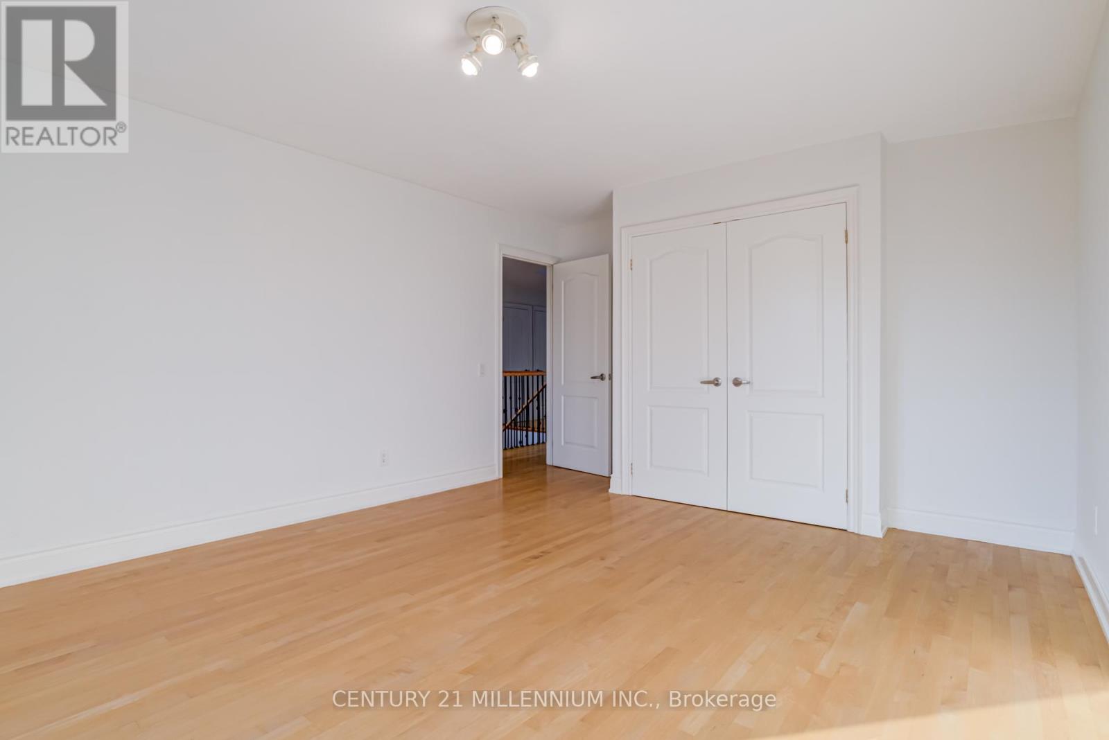 5230 Creditview Road, Mississauga, Ontario  L6W 2B3 - Photo 27 - W12406639