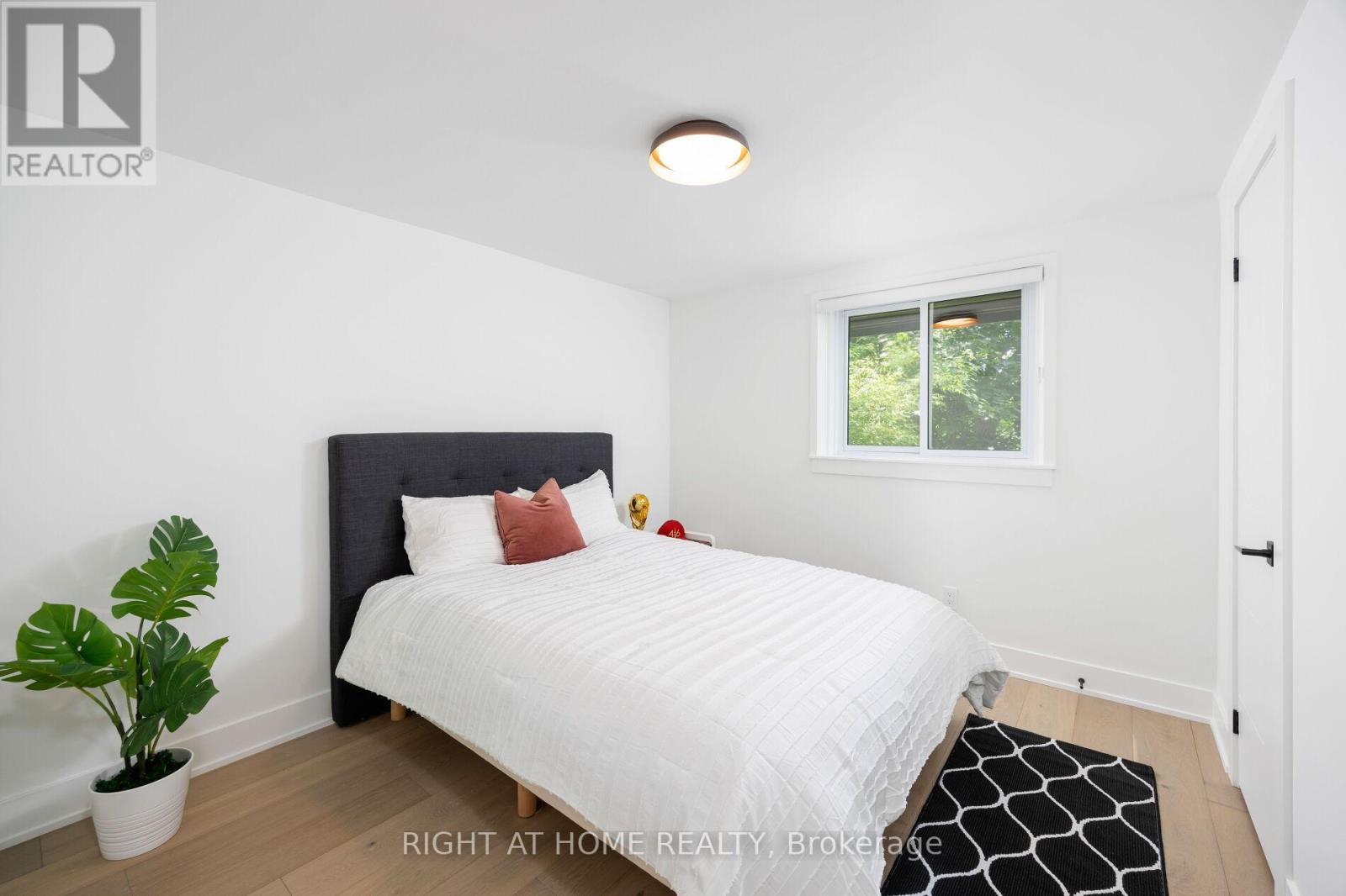 11 - 20 Budgell Terrace, Toronto, Ontario  M6S 1B4 - Photo 17 - W12406656