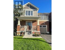 11 BANNISTER CRESCENT