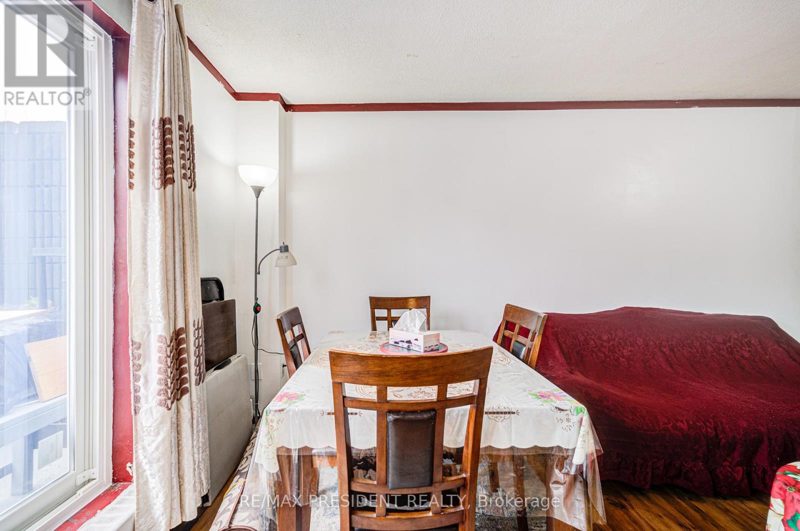 250 - 10 Eddystone Avenue, Toronto, Ontario  M3N 2T2 - Photo 13 - W12406671