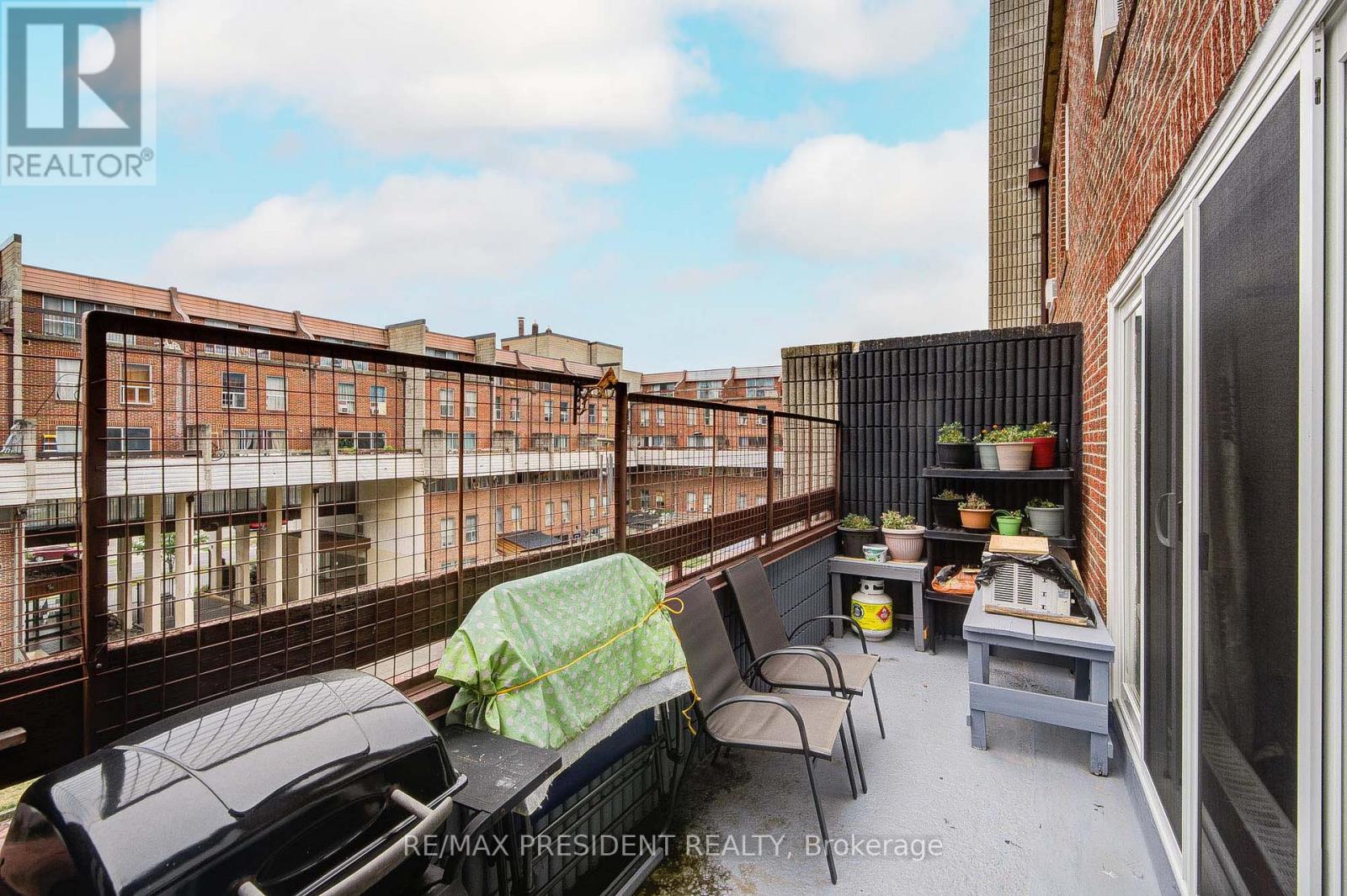 250 - 10 Eddystone Avenue, Toronto, Ontario  M3N 2T2 - Photo 23 - W12406671