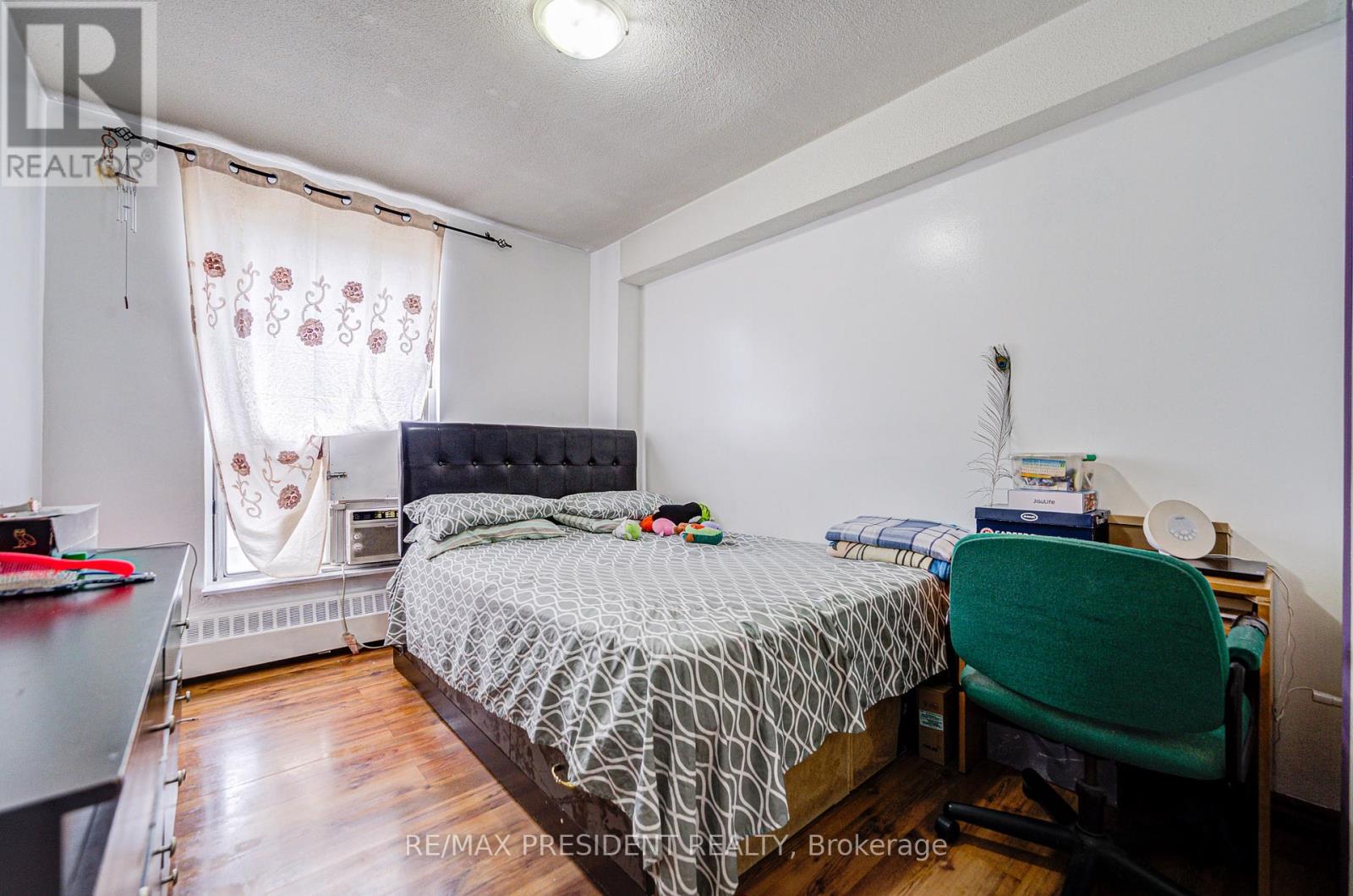250 - 10 Eddystone Avenue, Toronto, Ontario  M3N 2T2 - Photo 31 - W12406671