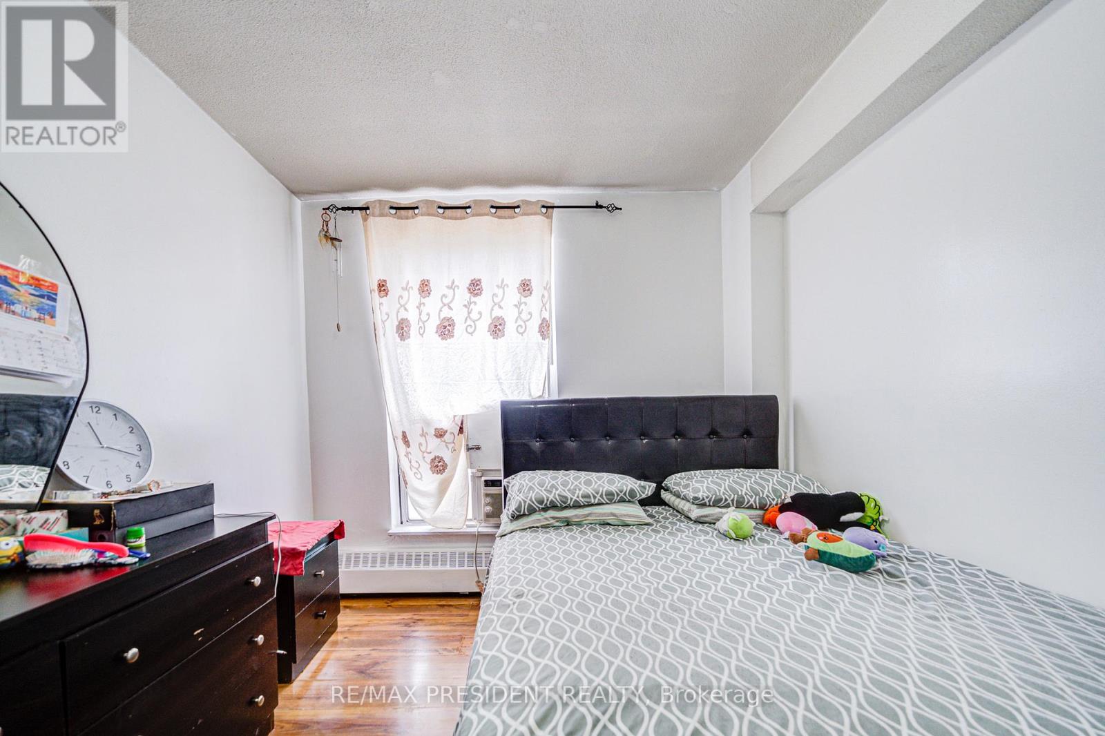 250 - 10 Eddystone Avenue, Toronto, Ontario  M3N 2T2 - Photo 32 - W12406671