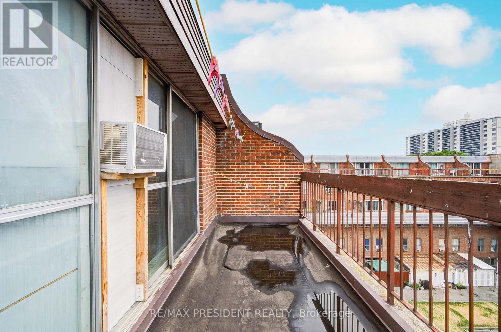 250 - 10 Eddystone Avenue, Toronto, Ontario  M3N 2T2 - Photo 40 - W12406671