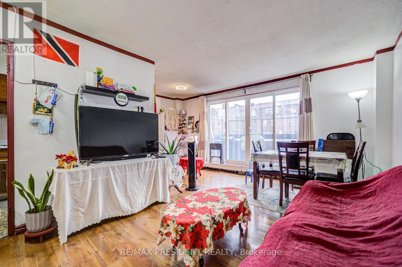250 - 10 Eddystone Avenue, Toronto, Ontario  M3N 2T2 - Photo 9 - W12406671