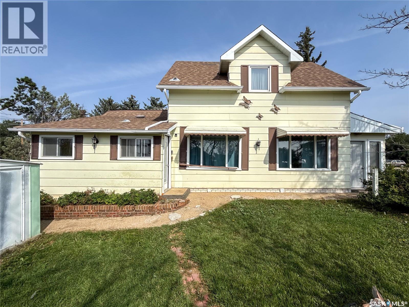 107 Centre Street, Kincaid, Saskatchewan  S0H 2J0 - Photo 4 - SK018423