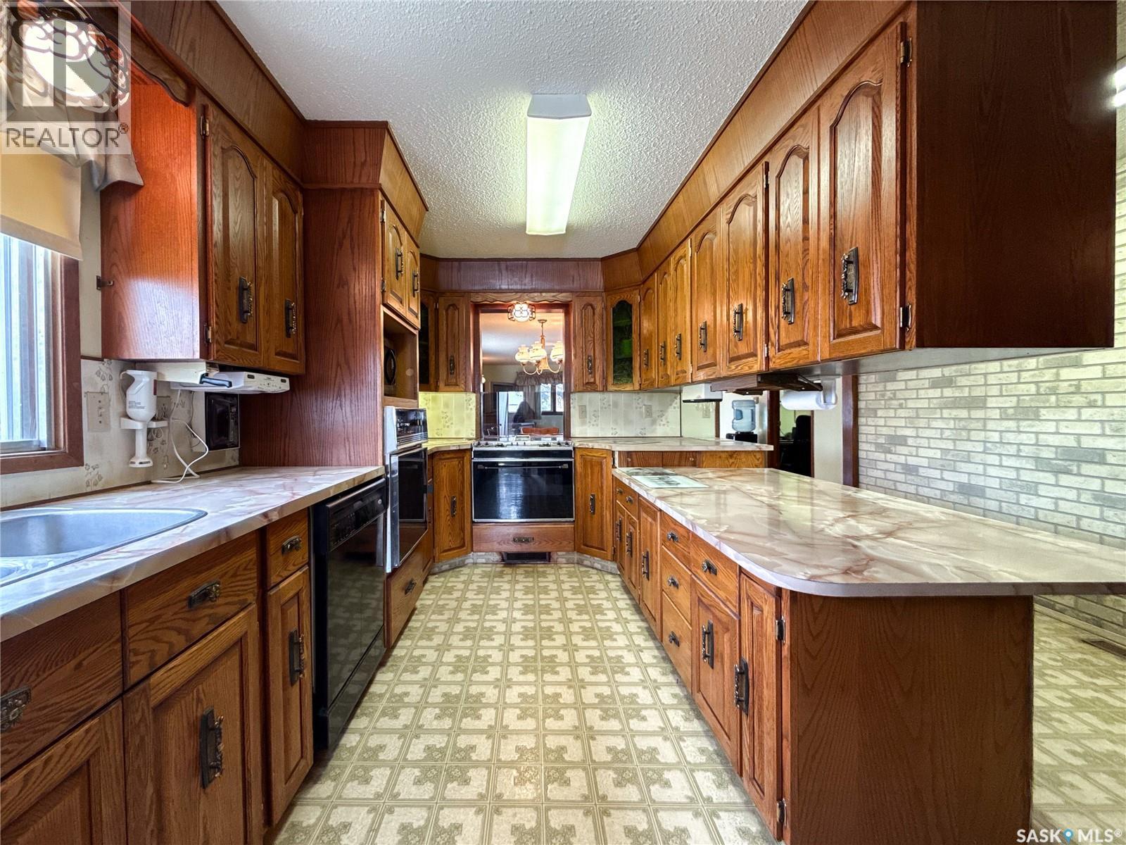 107 Centre Street, Kincaid, Saskatchewan  S0H 2J0 - Photo 7 - SK018423