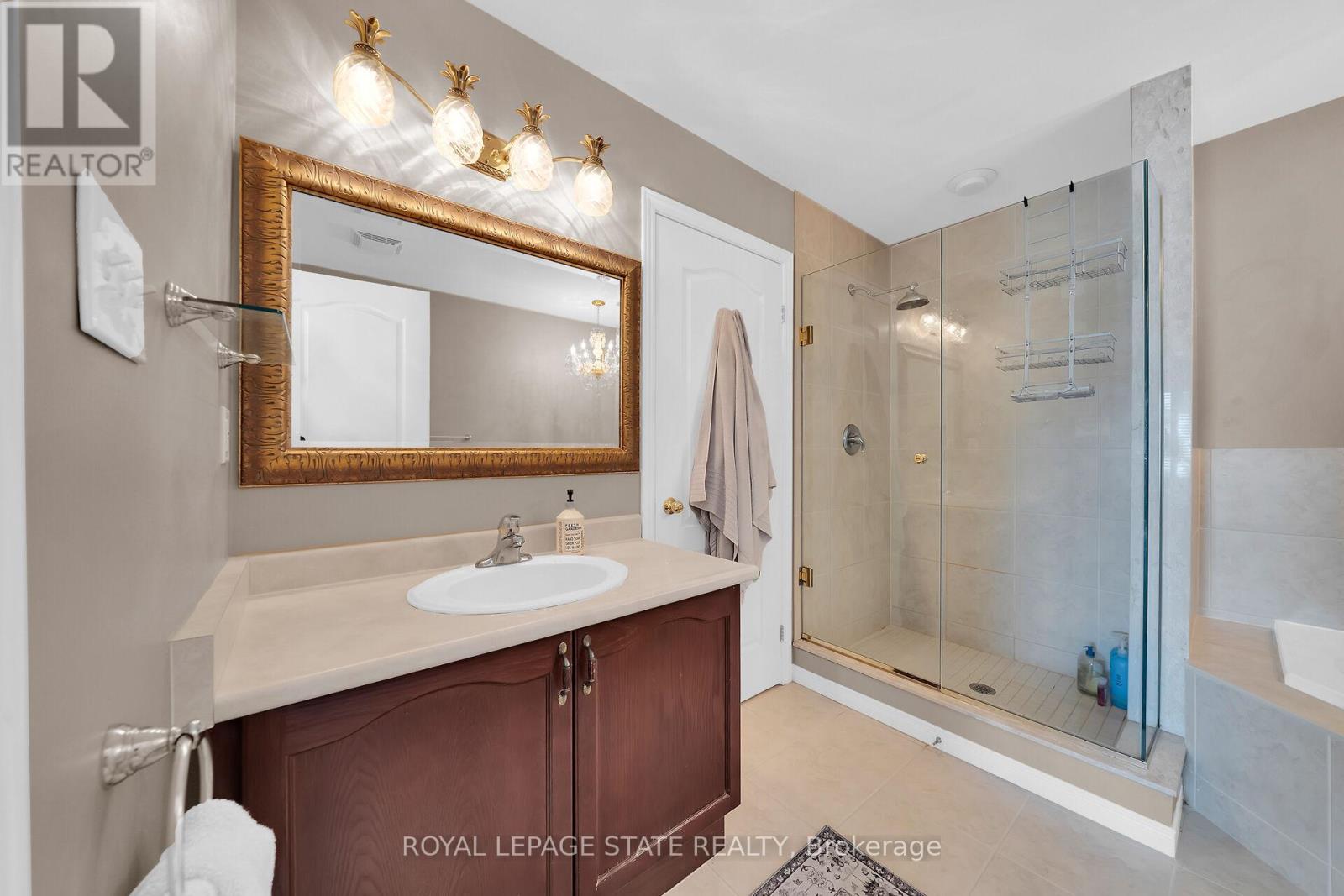 36 - 81 Valridge Drive, Hamilton, Ontario  L9G 5B6 - Photo 32 - X12406631