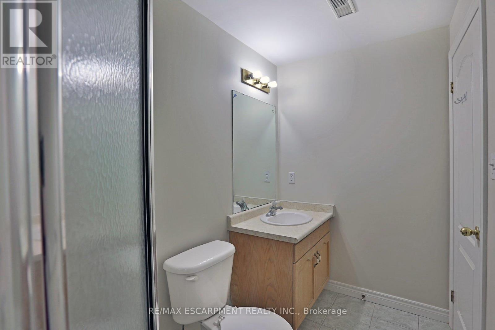 2 - 279 Nashville Circle, Hamilton, Ontario  L8G 5H2 - Photo 12 - X12406643