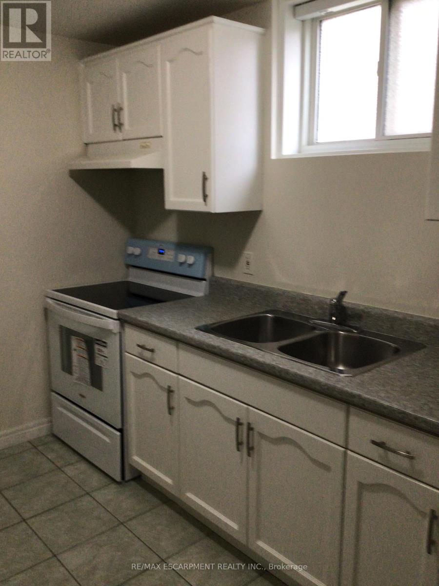 2 - 279 Nashville Circle, Hamilton, Ontario  L8G 5H2 - Photo 18 - X12406643