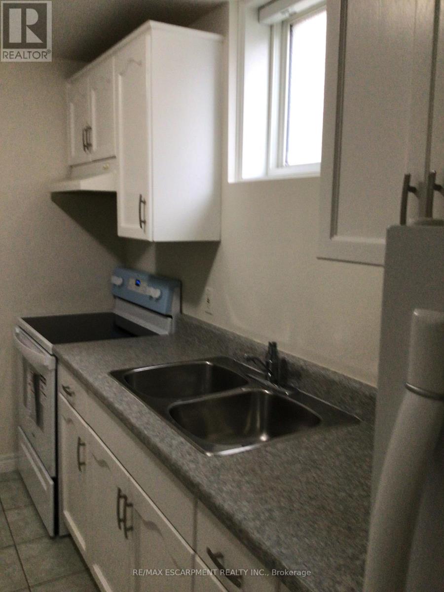 2 - 279 Nashville Circle, Hamilton, Ontario  L8G 5H2 - Photo 22 - X12406643