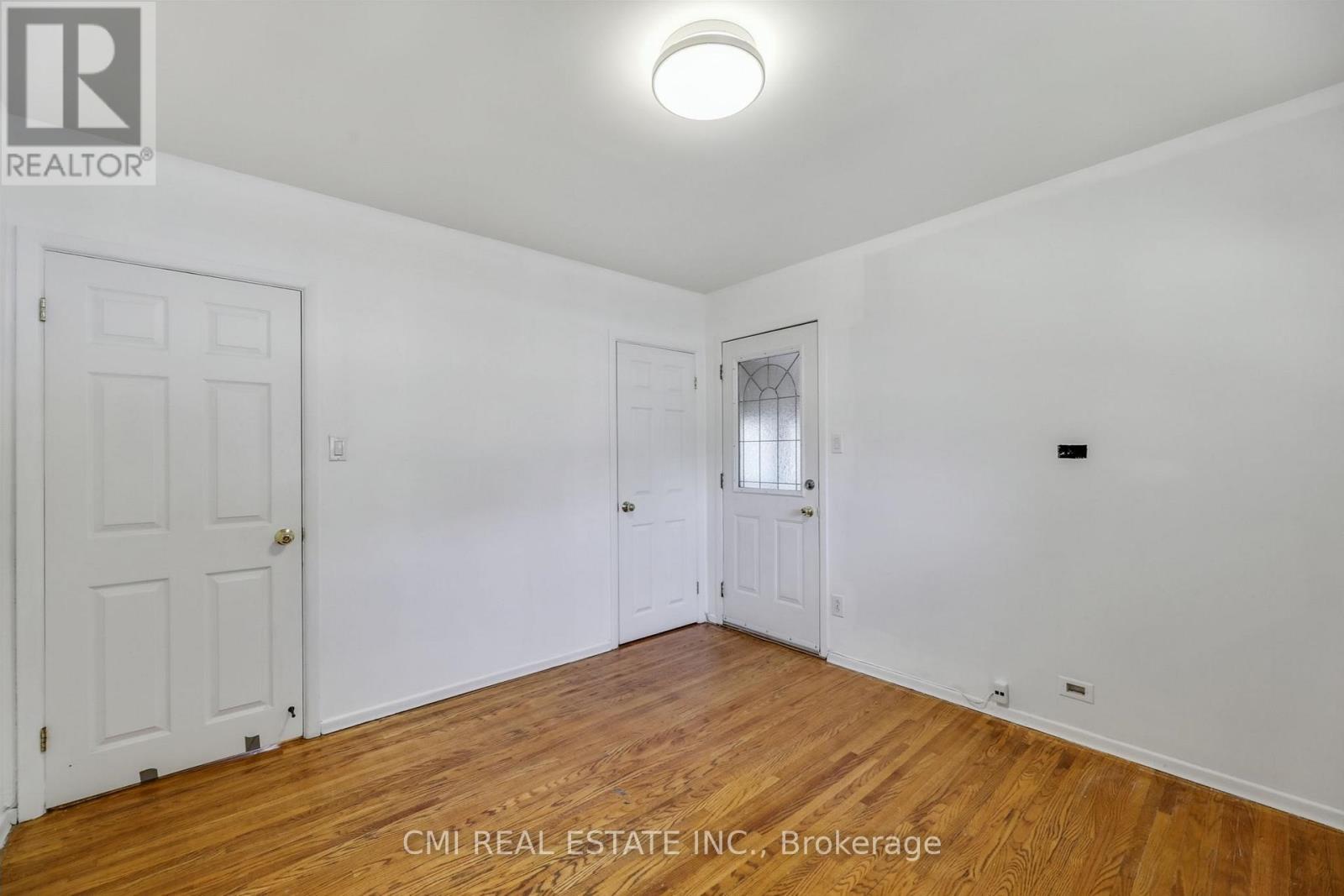 106 Laurentian Drive N, London East, Ontario  N5W 1P2 - Photo 18 - X12406673