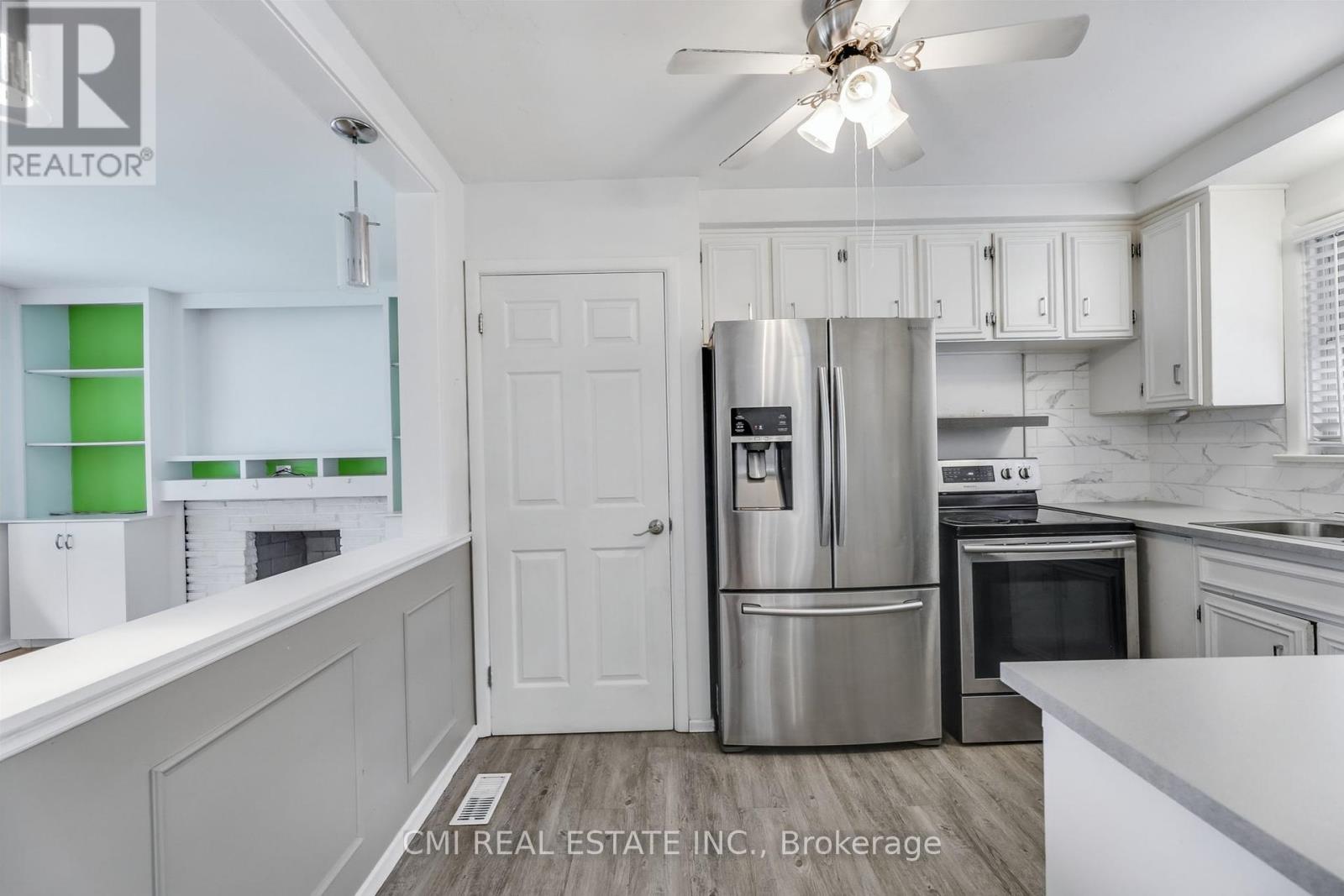 106 Laurentian Drive N, London East, Ontario  N5W 1P2 - Photo 8 - X12406673