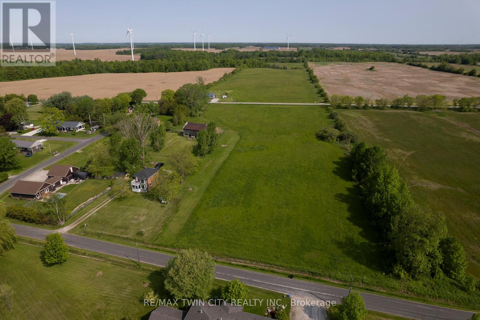 29 Old Lakeshore Road, Norfolk (Port Dover), Ontario  N0A 1N3 - Photo 7 - X12406679