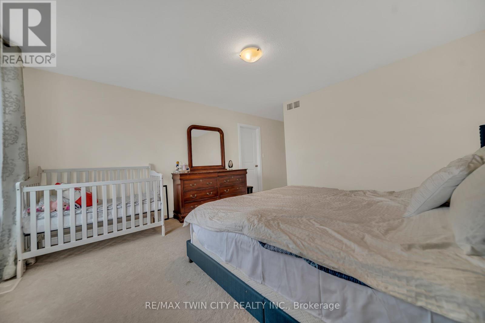 190 Eden Oak Trail, Kitchener, Ontario  N2H 0H6 - Photo 20 - X12406706
