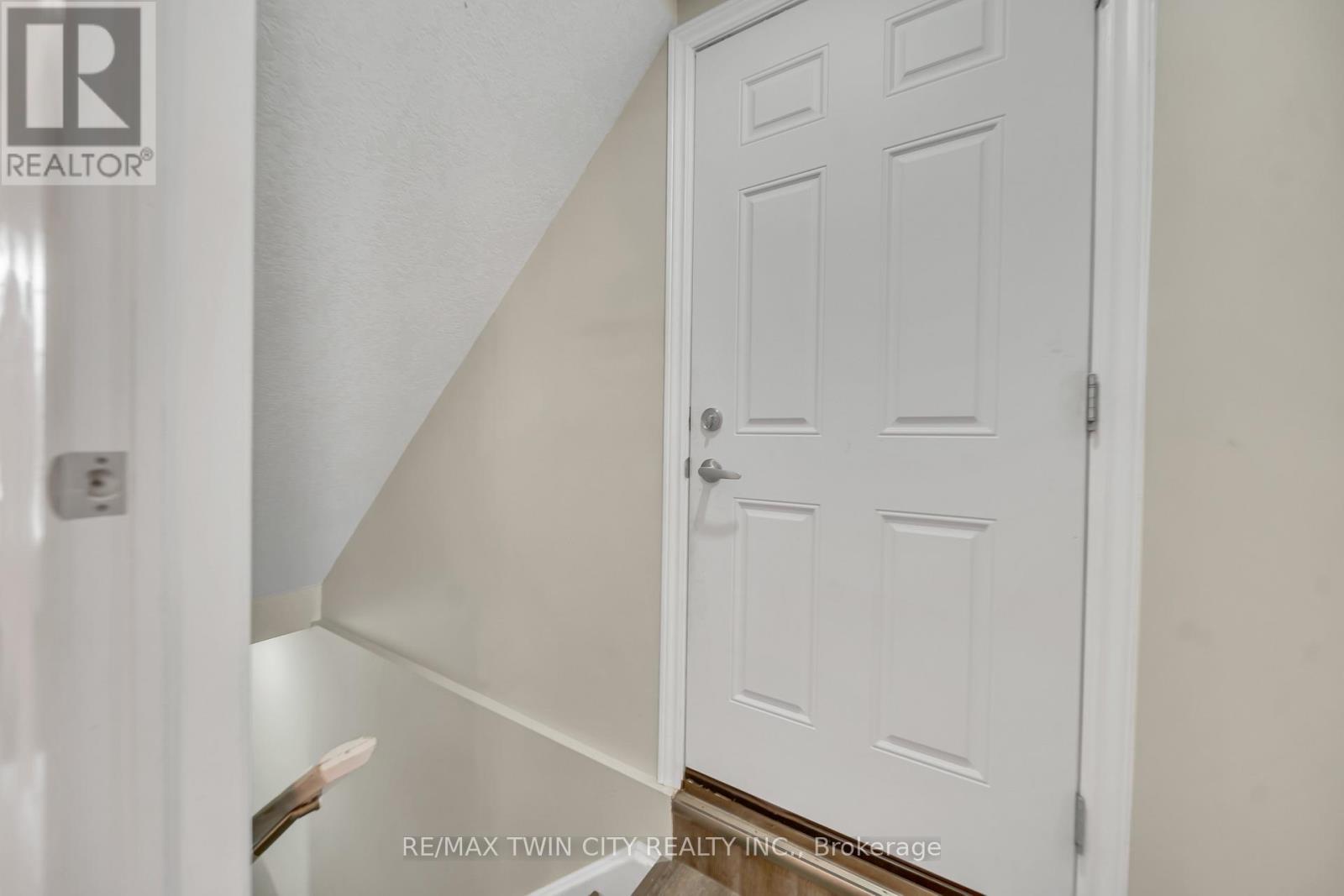190 Eden Oak Trail, Kitchener, Ontario  N2H 0H6 - Photo 28 - X12406706