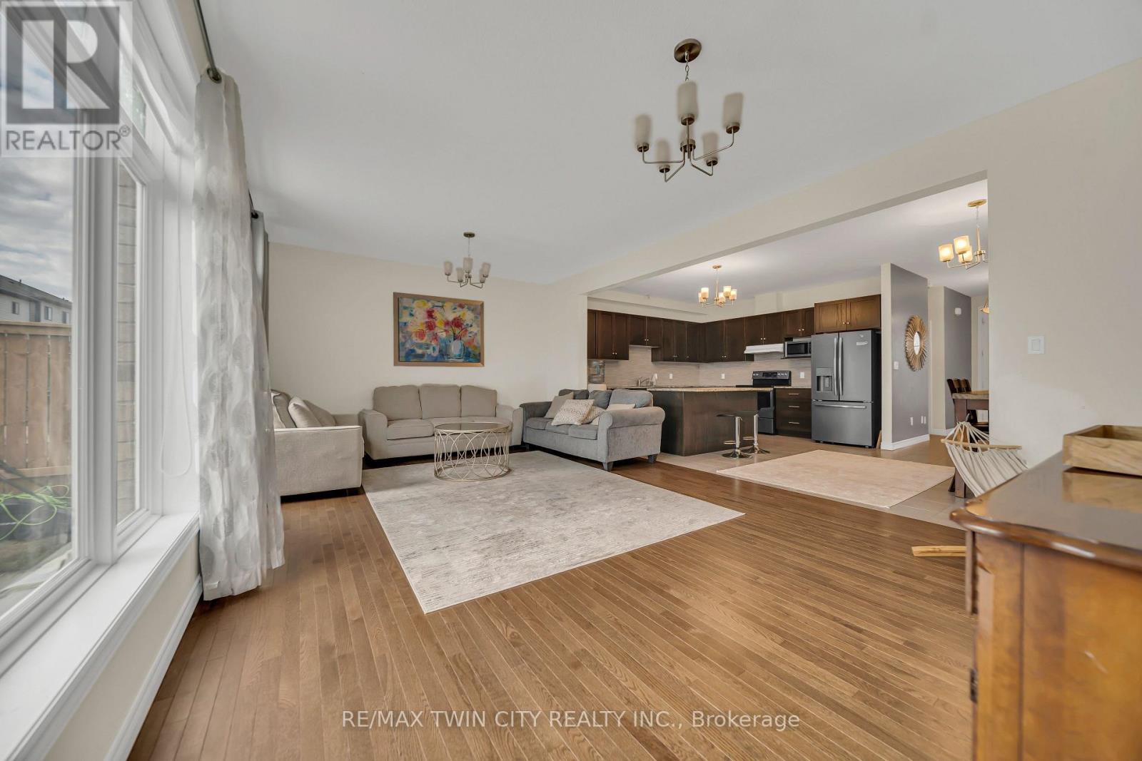 190 Eden Oak Trail, Kitchener, Ontario  N2H 0H6 - Photo 6 - X12406706