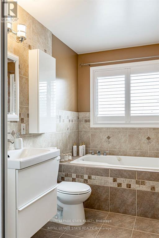 42 Archer Way, Hamilton, Ontario  L0R 1W0 - Photo 28 - X12406745
