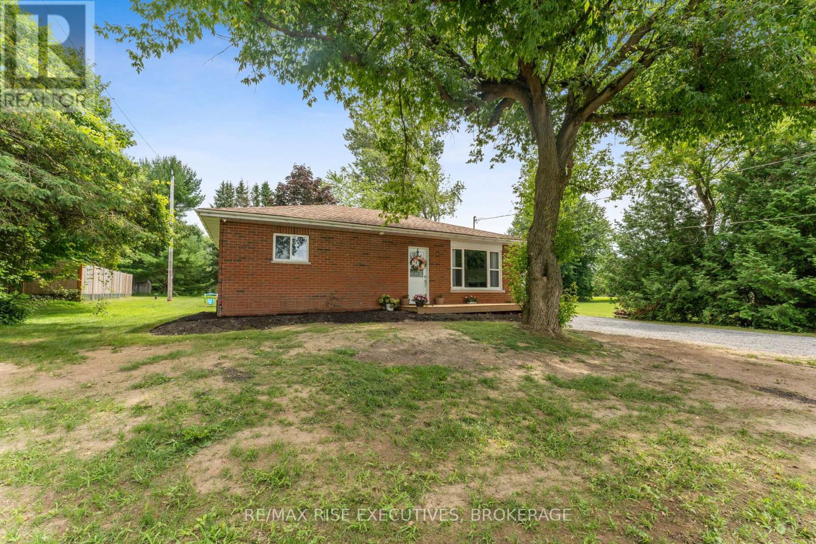 5212 Wilmer Road, South Frontenac, Ontario  K0H 2L0 - Photo 4 - X12406872