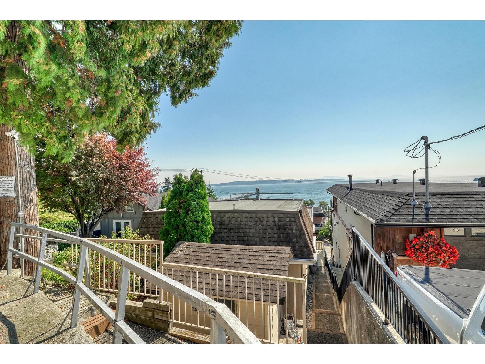 14937 Buena Vista Avenue, White Rock, British Columbia  V4B 1X5 - Photo 35 - R3048386