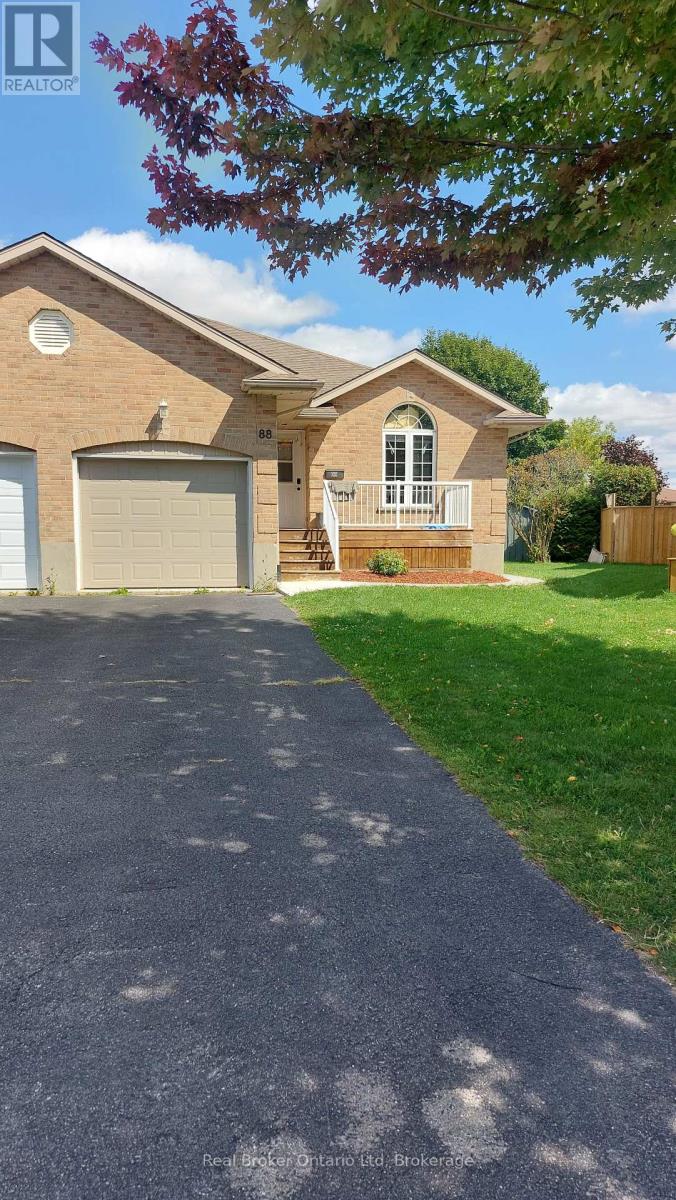 88 BURNHAM COURT, Stratford, Ontario