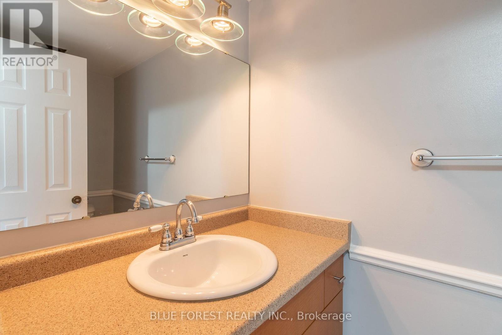 26 Acton Crescent, London South, Ontario  N6E 1W5 - Photo 13 - X12406909