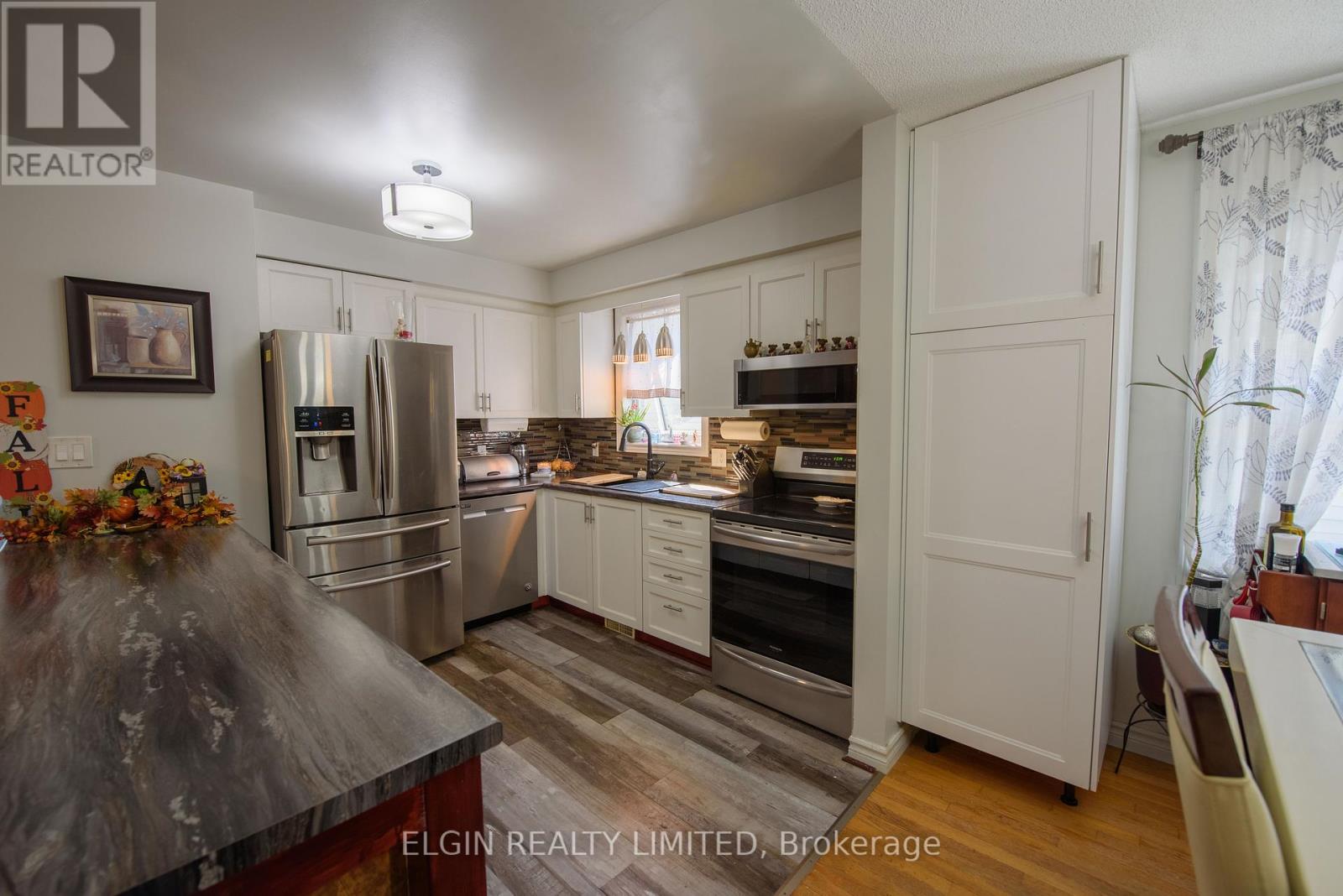 59 Wilkins Crescent, Tillsonburg, Ontario  N4G 5M5 - Photo 10 - X12407019