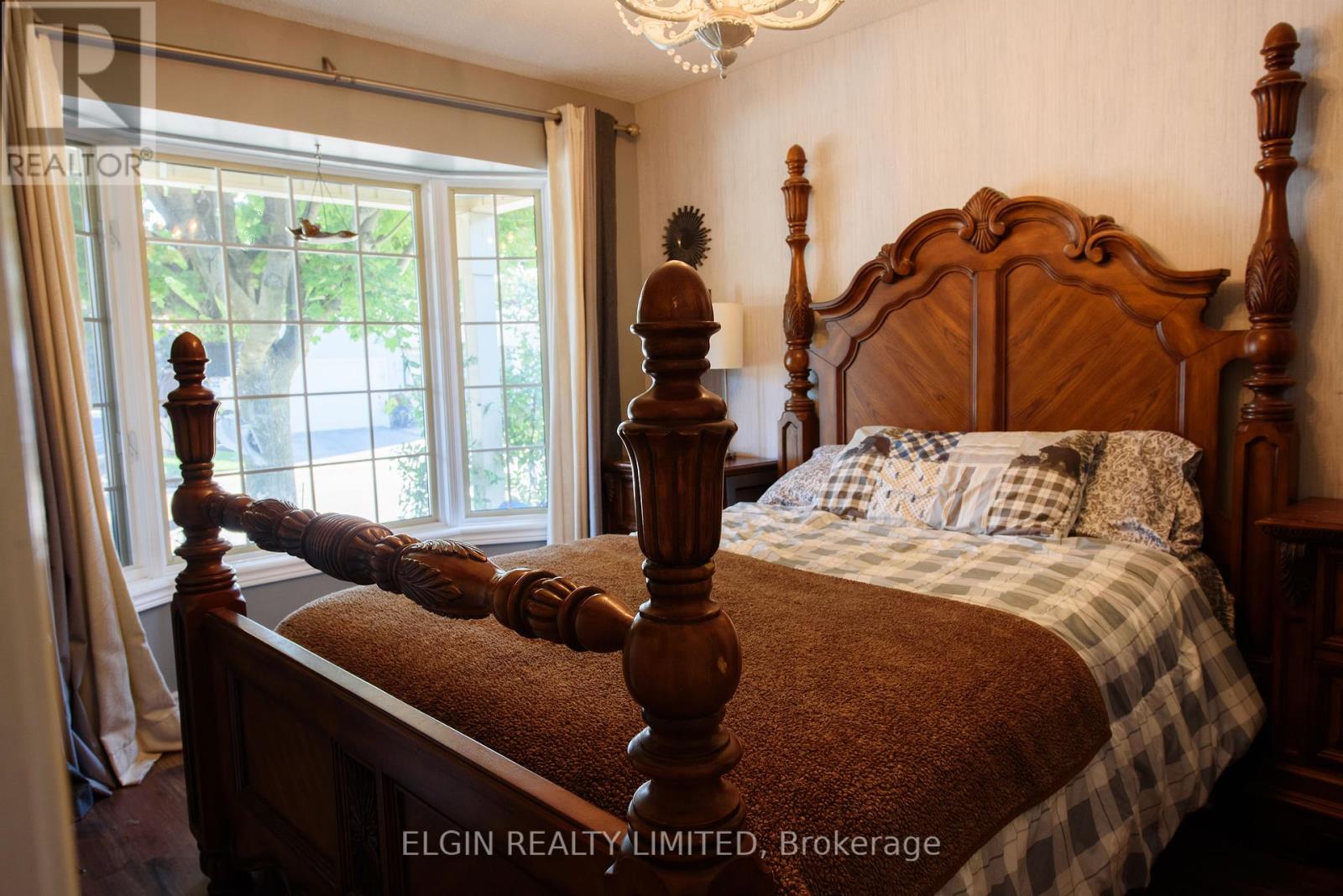 59 Wilkins Crescent, Tillsonburg, Ontario  N4G 5M5 - Photo 22 - X12407019
