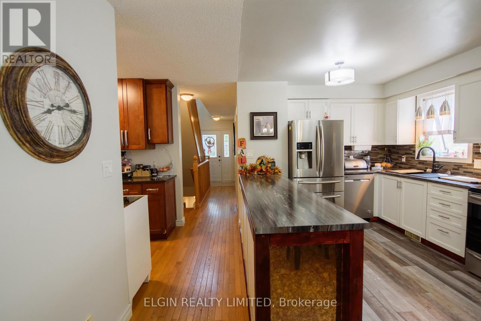 59 Wilkins Crescent, Tillsonburg, Ontario  N4G 5M5 - Photo 8 - X12407019
