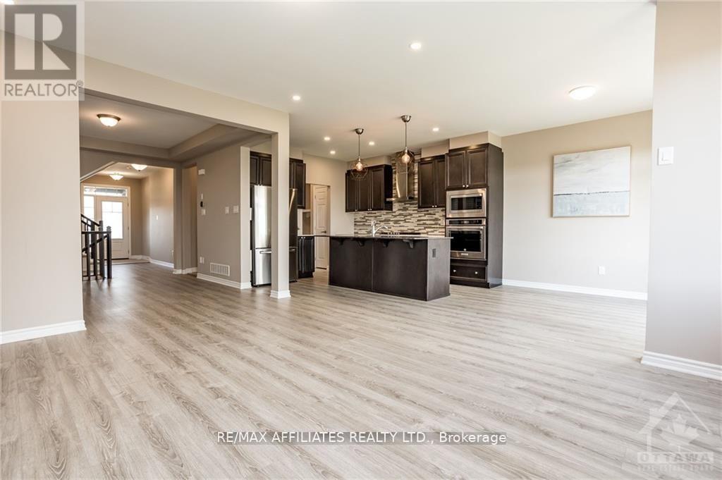 226 Cranesbill Road, Ottawa, Ontario  K2S 1B9 - Photo 7 - X12406884