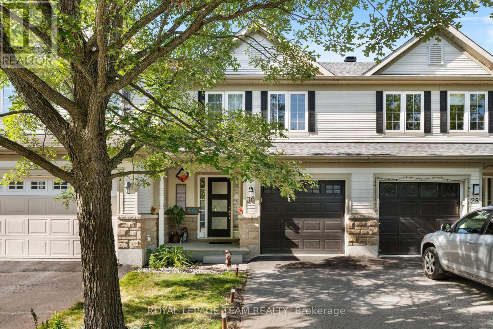 30 GOLDTHORPE PRIVATE, ottawa, Ontario