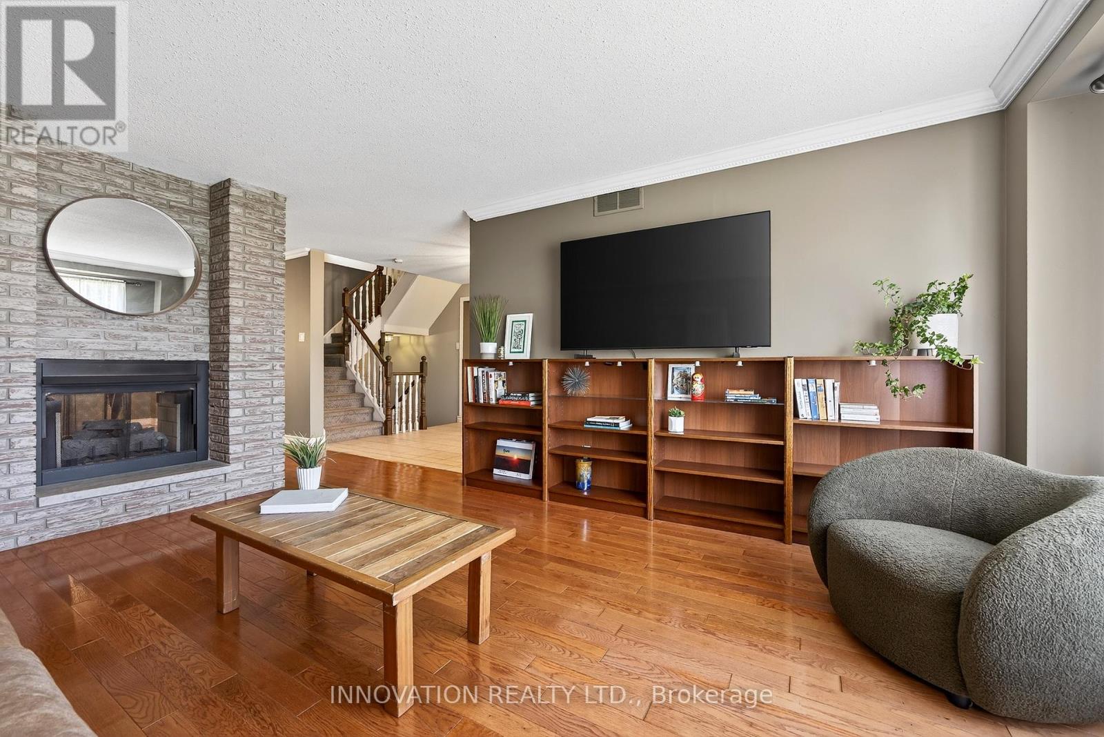 5558 South Island Park Drive, Ottawa, Ontario  K4M 1J2 - Photo 11 - X12406906
