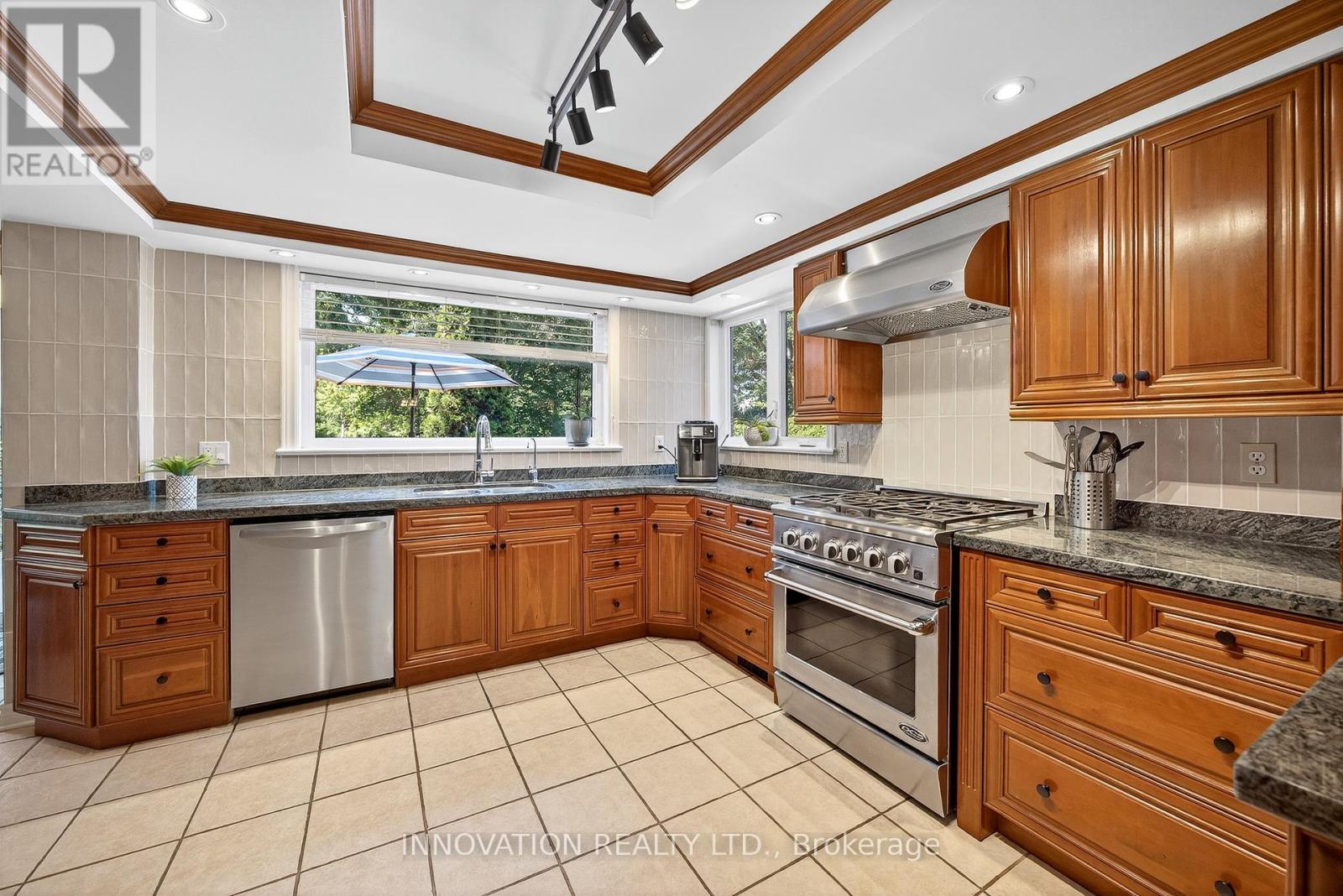 5558 South Island Park Drive, Ottawa, Ontario  K4M 1J2 - Photo 19 - X12406906