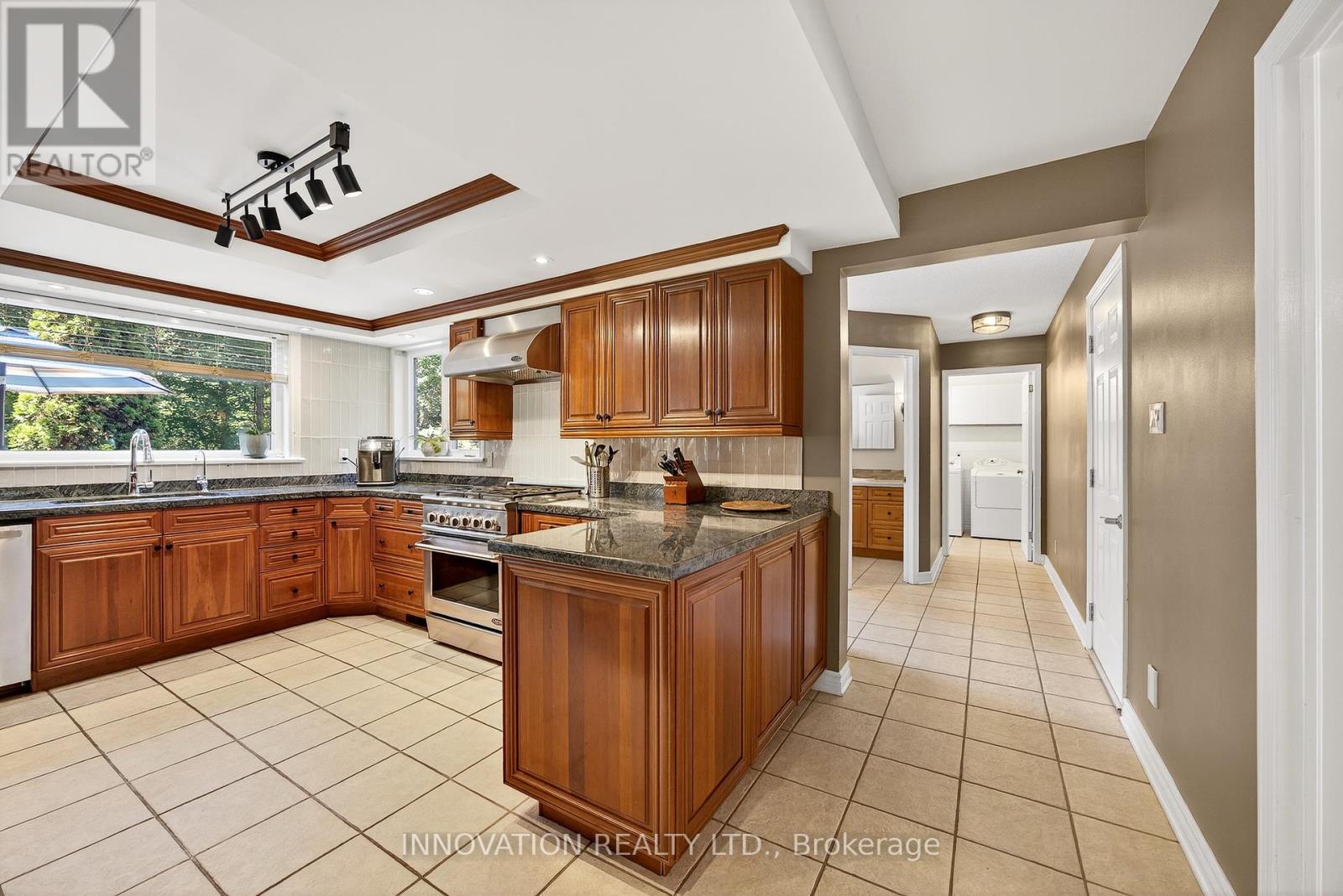 5558 South Island Park Drive, Ottawa, Ontario  K4M 1J2 - Photo 22 - X12406906