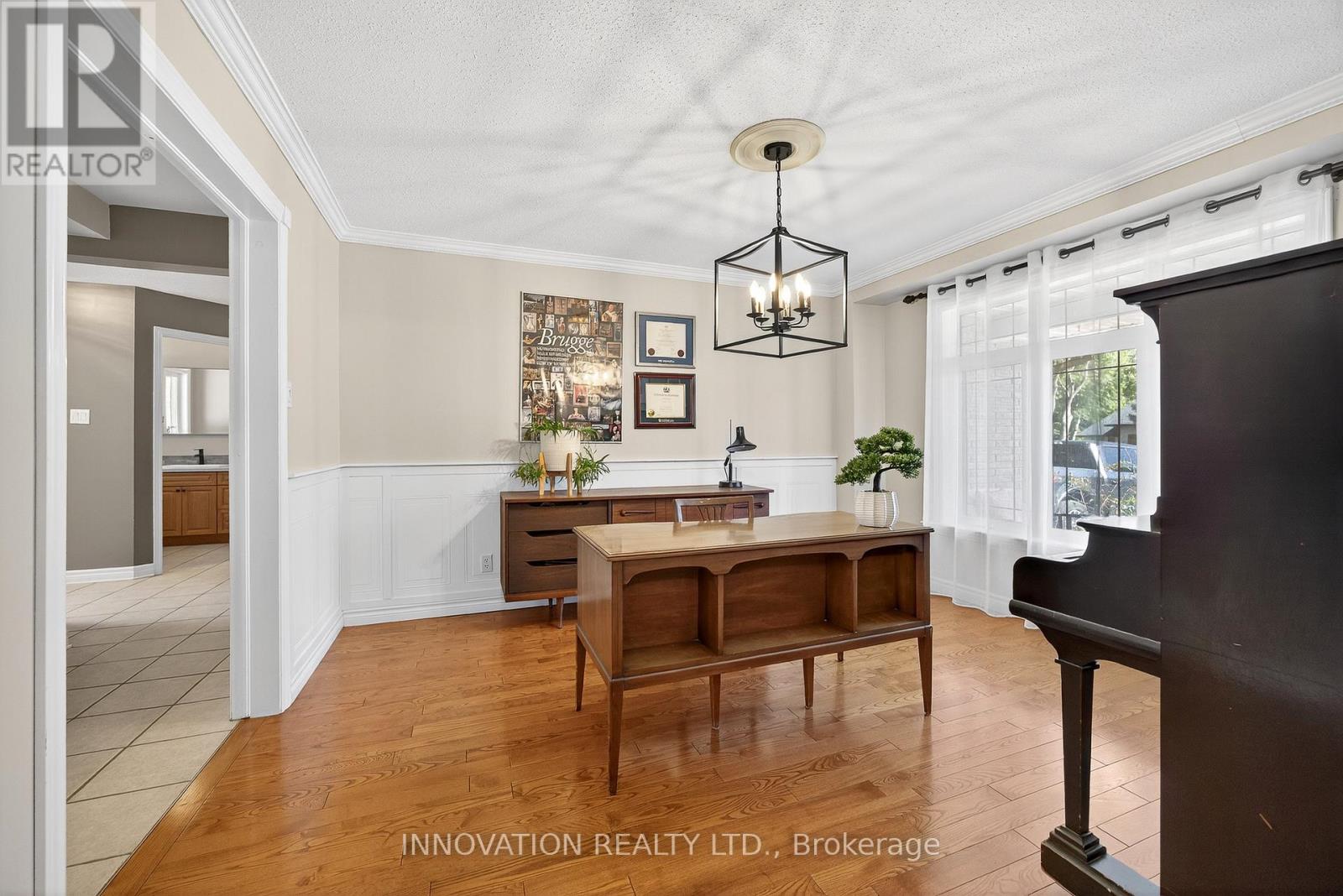 5558 South Island Park Drive, Ottawa, Ontario  K4M 1J2 - Photo 8 - X12406906