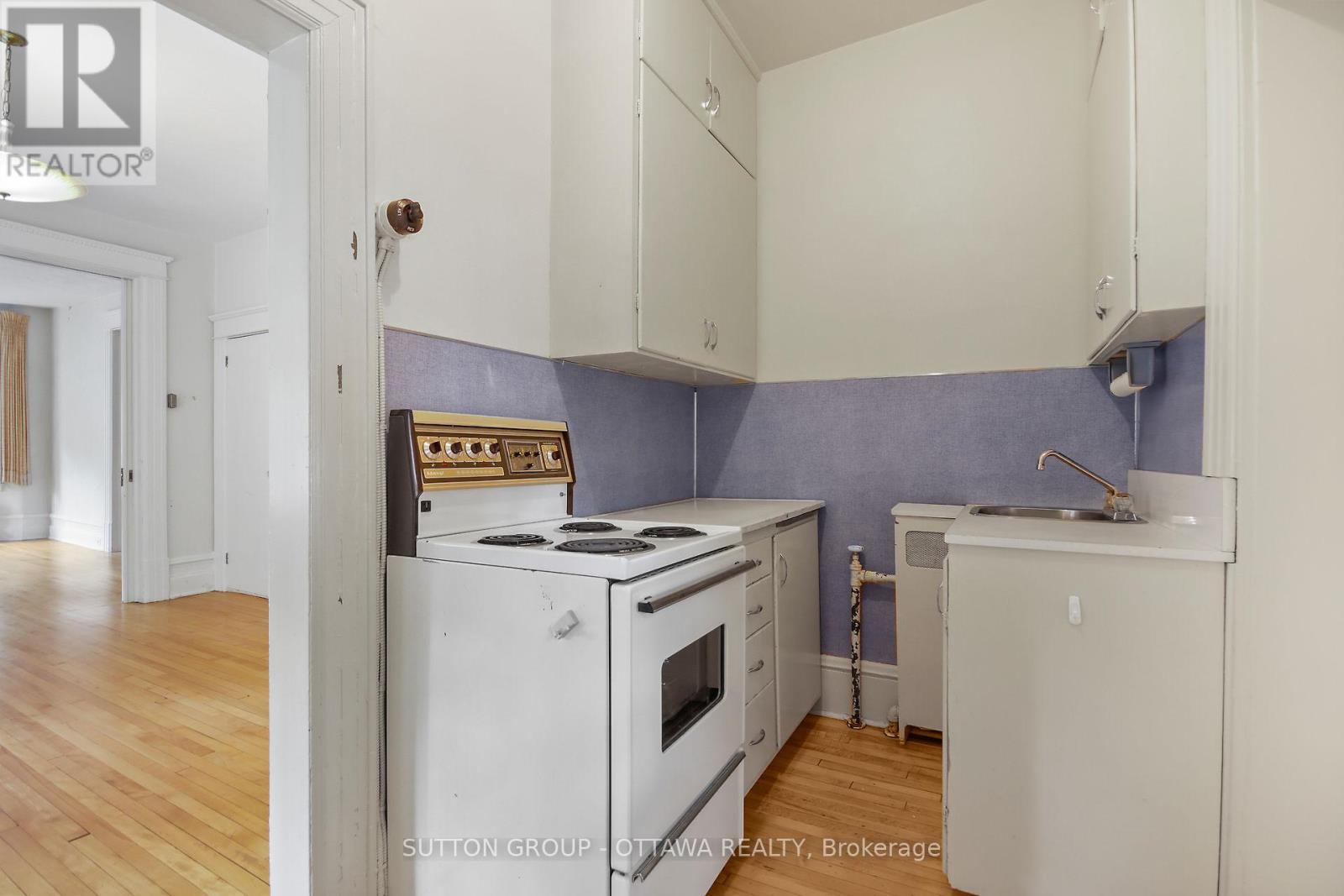 124 Fourth Avenue, Ottawa, Ontario  K1S 2L4 - Photo 10 - X12406973
