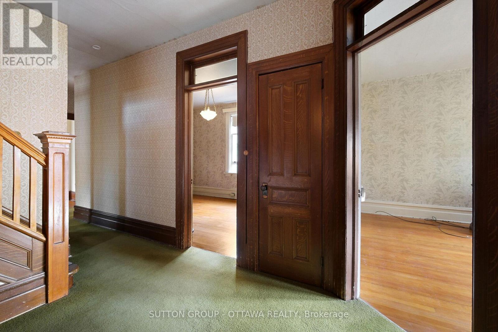 124 Fourth Avenue, Ottawa, Ontario  K1S 2L4 - Photo 18 - X12406973