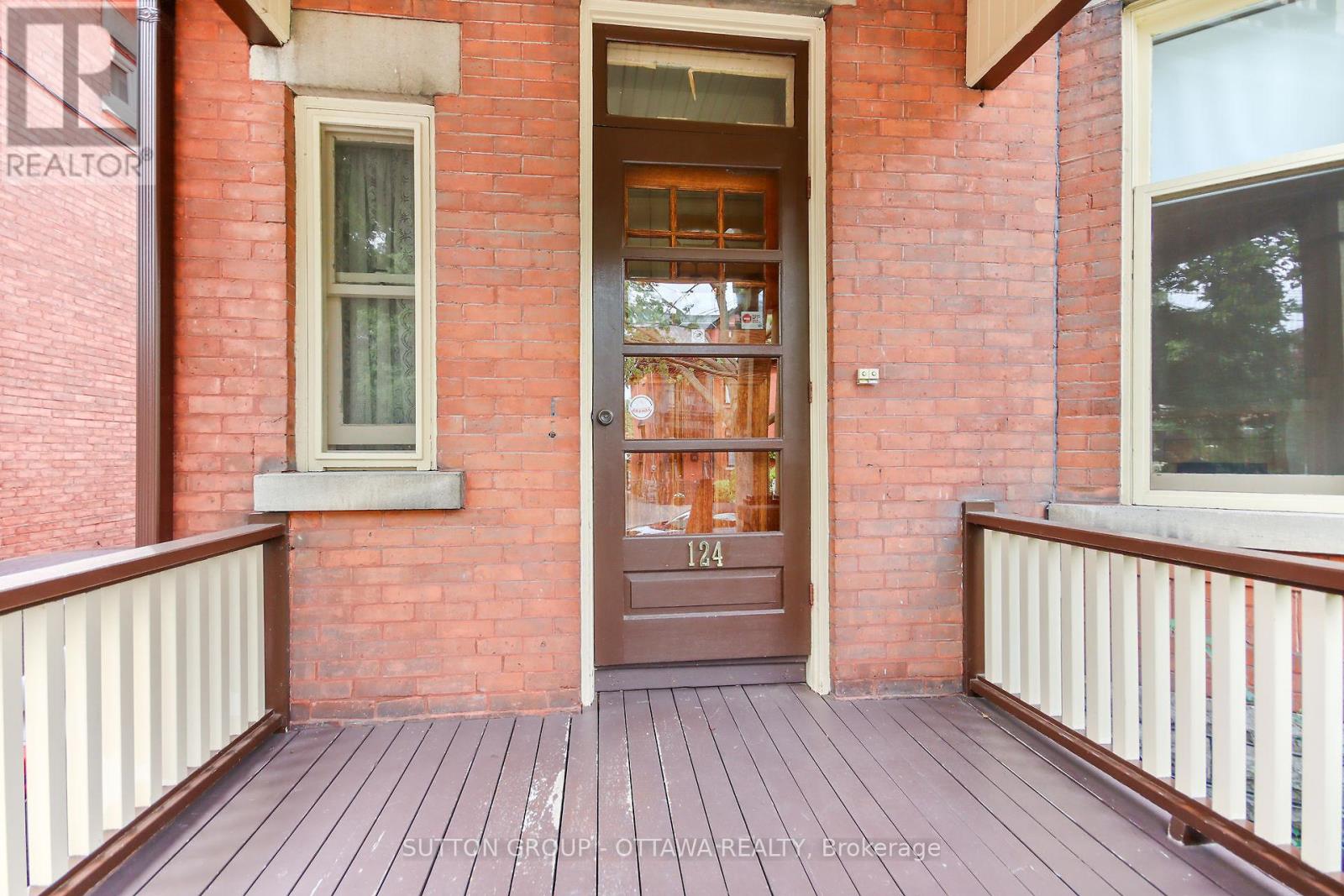 124 Fourth Avenue, Ottawa, Ontario  K1S 2L4 - Photo 3 - X12406973