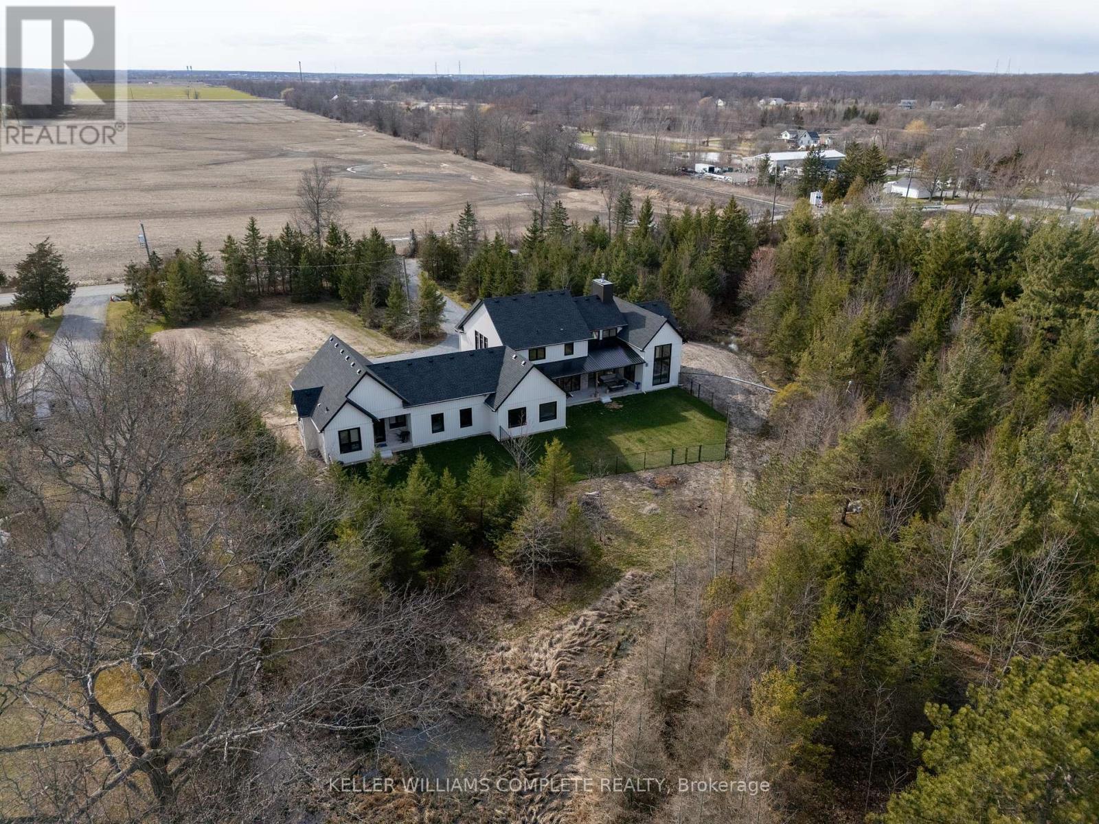 3901 White Road, Port Colborne, Ontario  L3K 5V5 - Photo 41 - X12407022