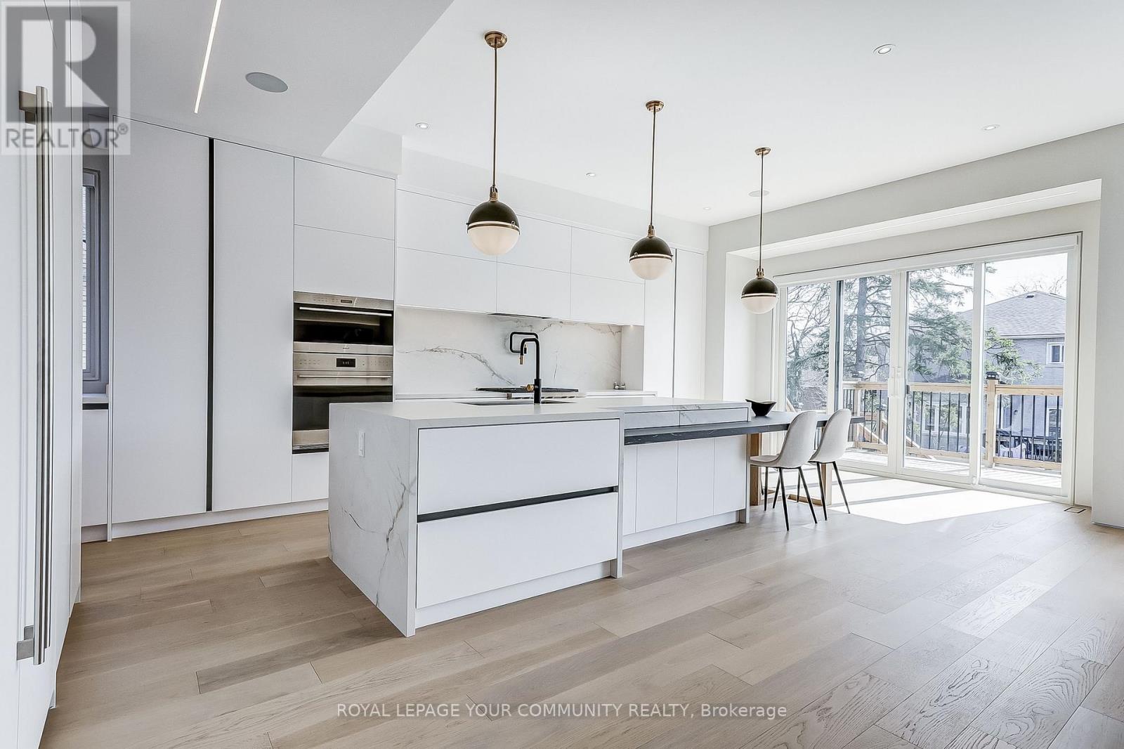 131 Poyntz Avenue, Toronto, Ontario  M2N 1J3 - Photo 15 - C12406793