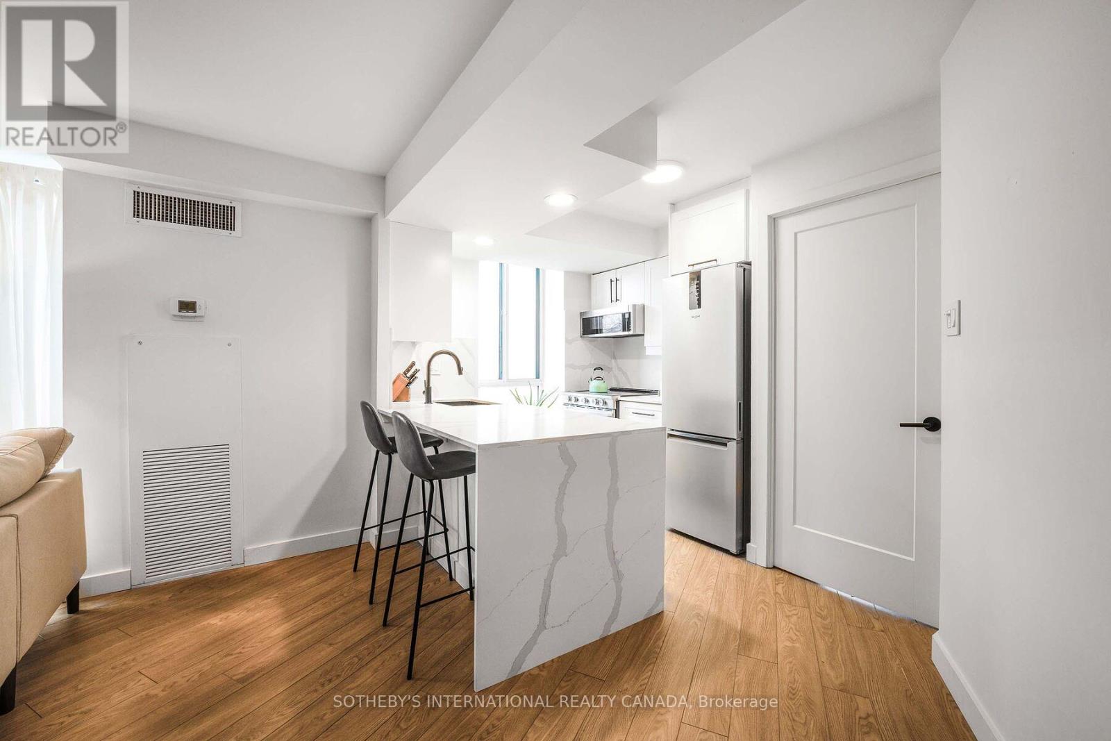 213 - 801 King Street W, Toronto, Ontario  M5V 3C9 - Photo 11 - C12406817