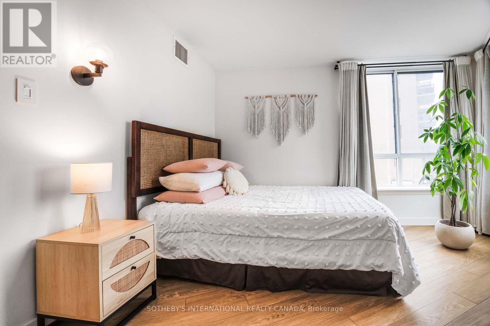 213 - 801 King Street W, Toronto, Ontario  M5V 3C9 - Photo 18 - C12406817