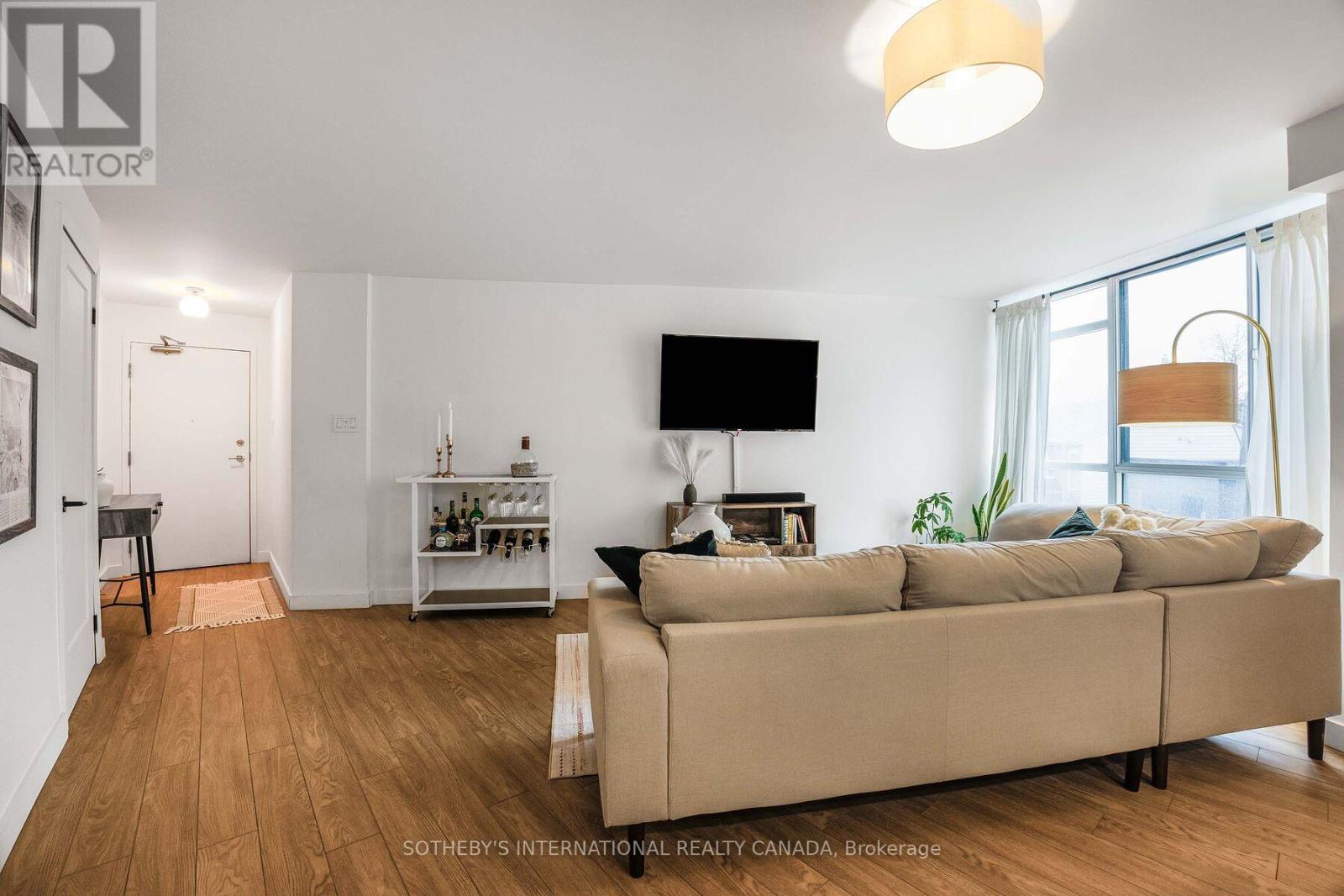 213 - 801 King Street W, Toronto, Ontario  M5V 3C9 - Photo 8 - C12406817