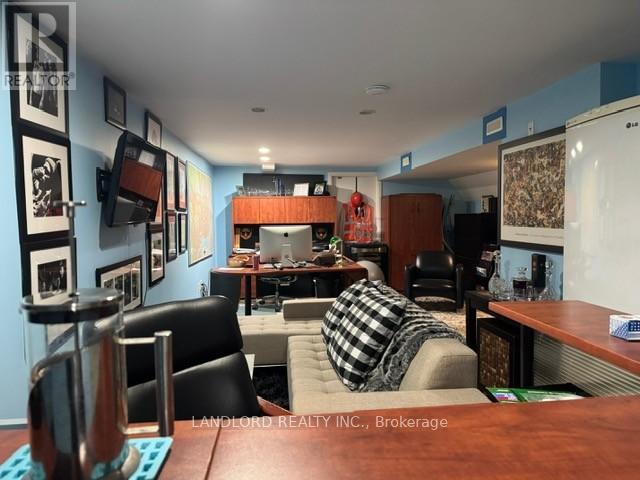 Lower Rear Office - 687 Mt Pleasant Road, Toronto, Ontario  M4S 2N2 - Photo 4 - C12406820