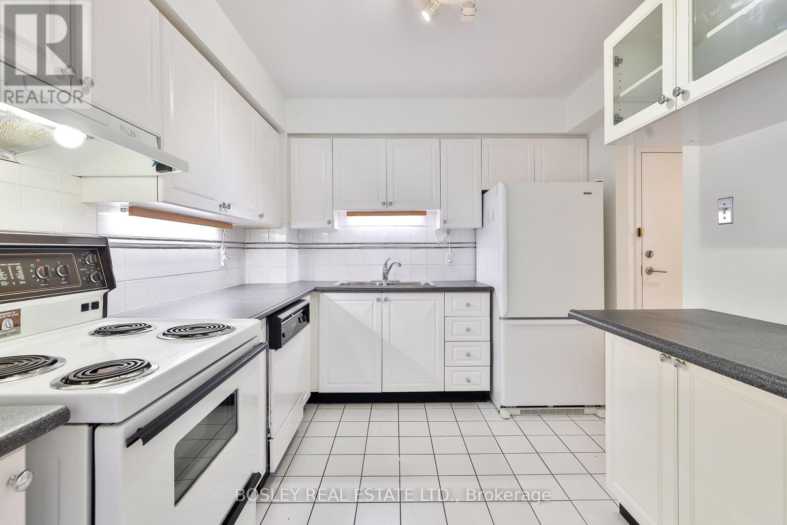 306 - 928 Millwood Road, Toronto, Ontario  M4G 1X3 - Photo 11 - C12406831