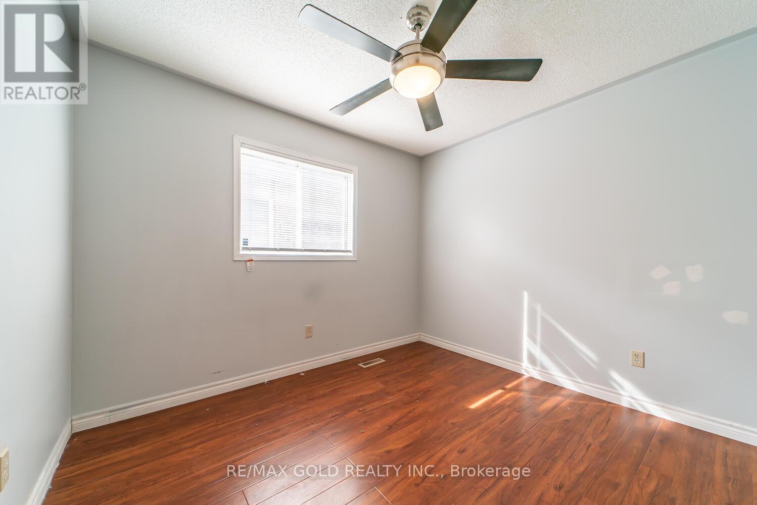 65 Cedarwood Crescent S, Brampton, Ontario  L6X 4J9 - Photo 21 - W12401112