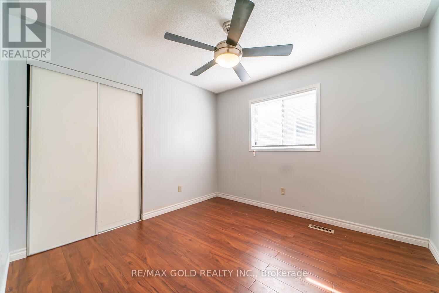 65 Cedarwood Crescent S, Brampton, Ontario  L6X 4J9 - Photo 20 - W12401112